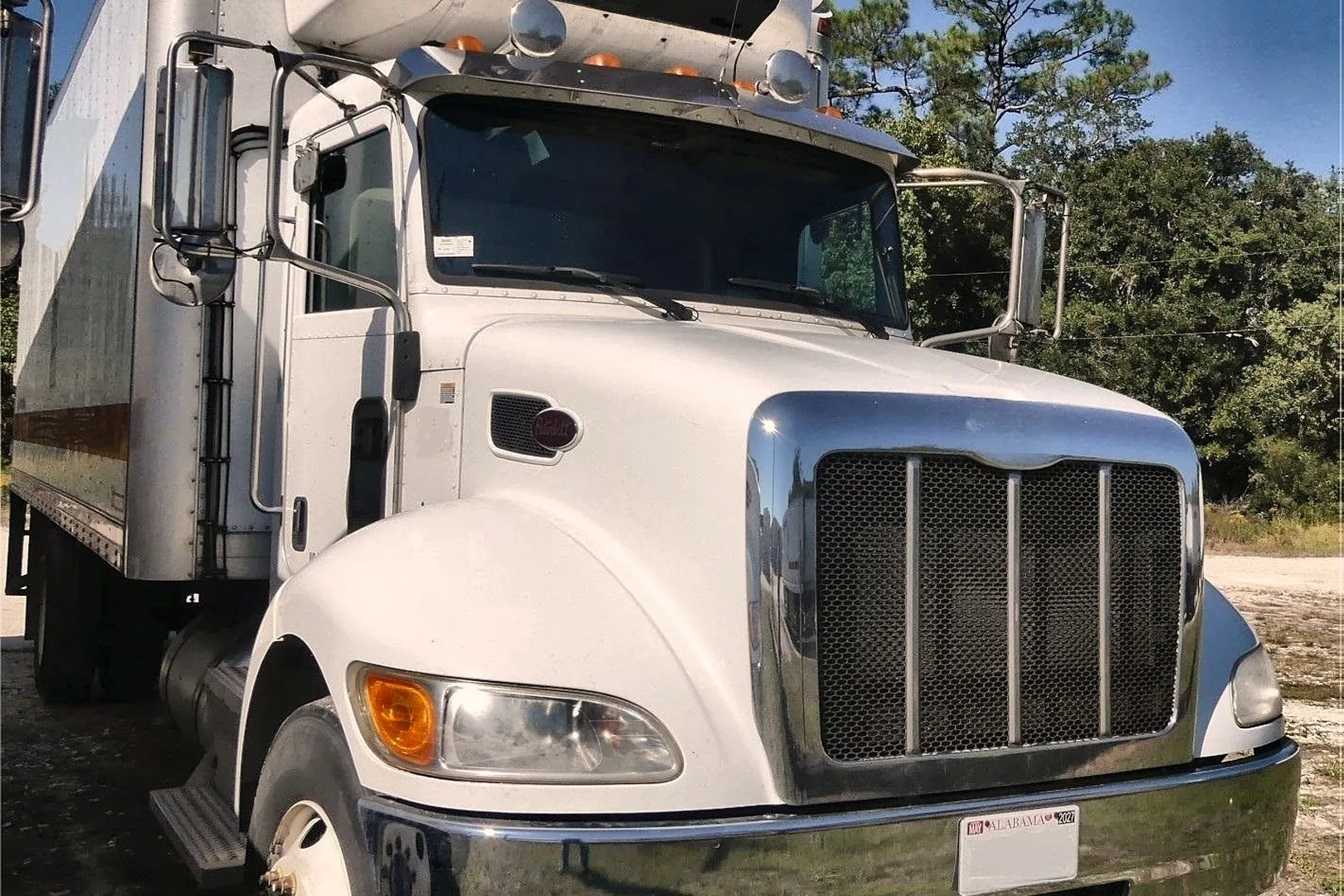 2016 PETERBILT 337 - view 7 of 29