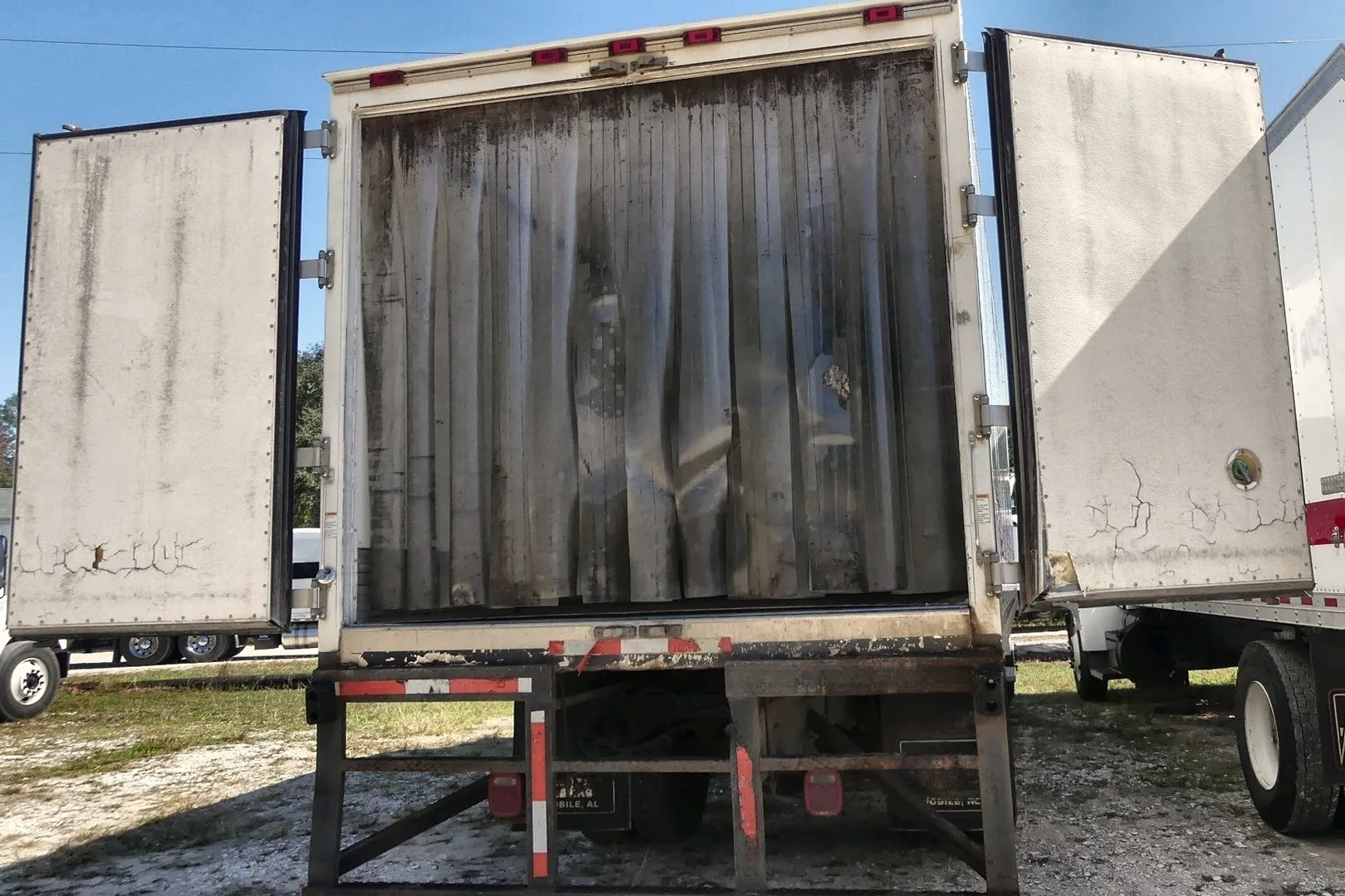 2016 PETERBILT 337 - view 18 of 29