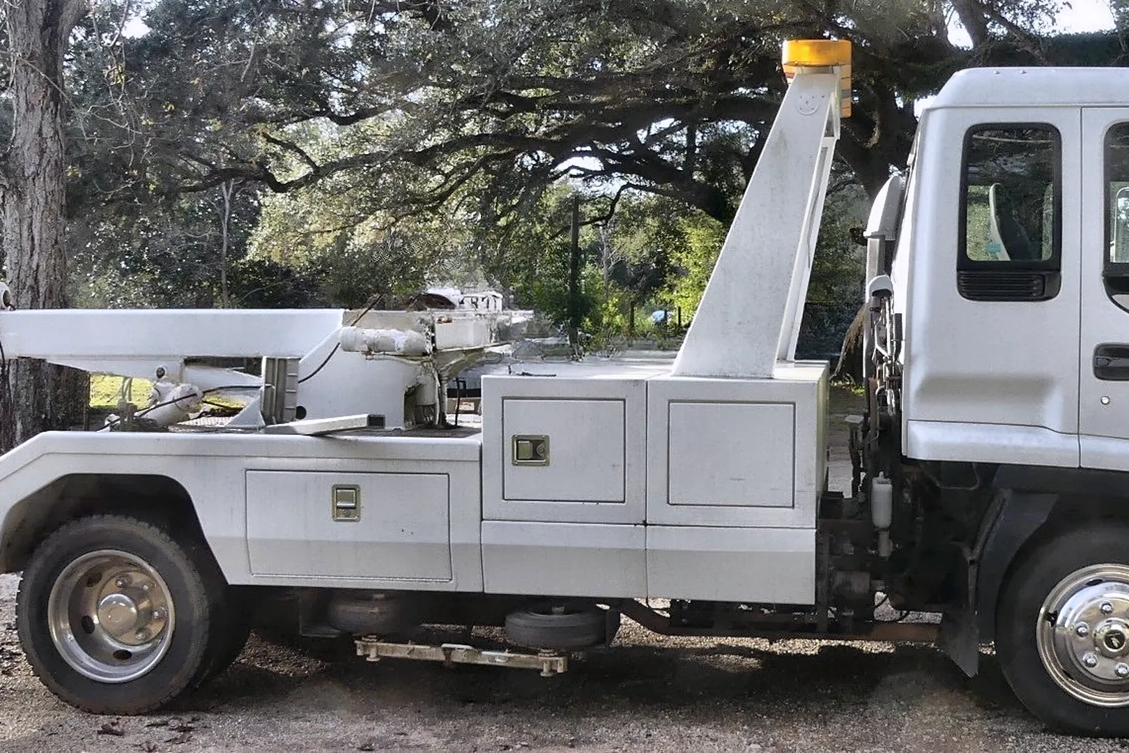 2000 ISUZU FRR - view 7 of 26