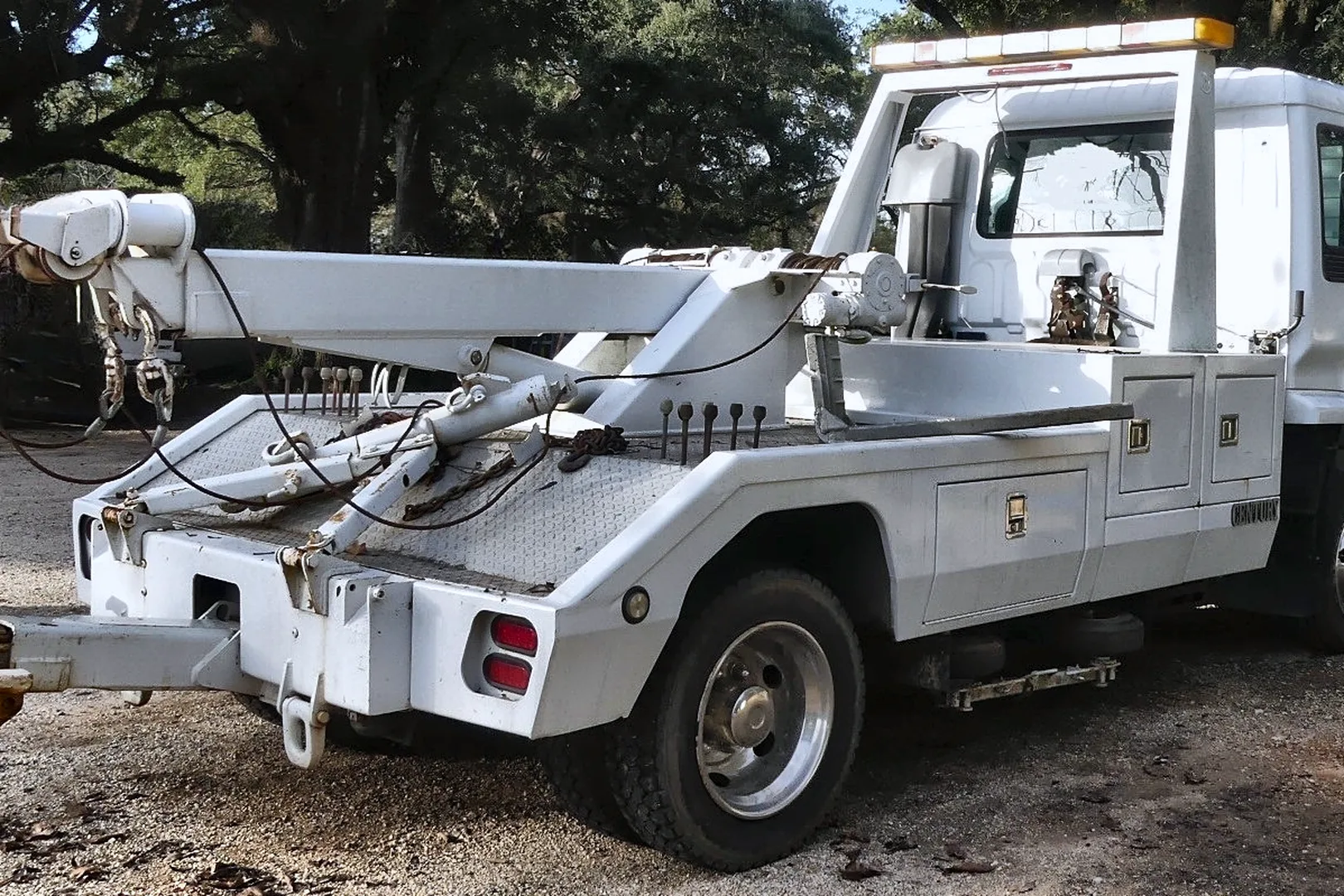 2000 ISUZU FRR - view 9 of 26