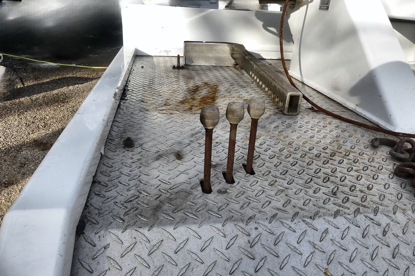 2000 ISUZU FRR - view 11 of 26