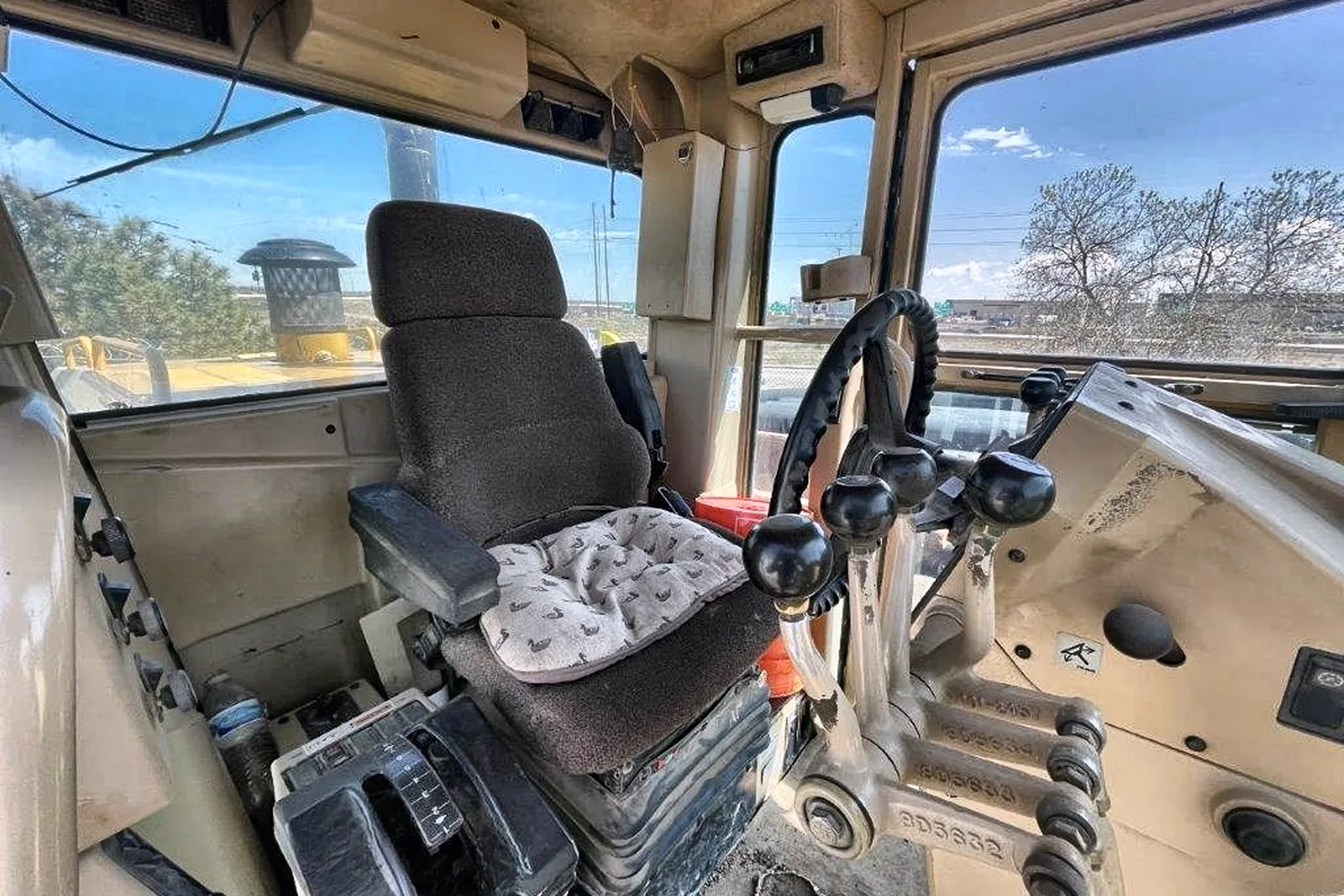 2002 CATERPILLAR 140H VHP Plus - view 9 of 11