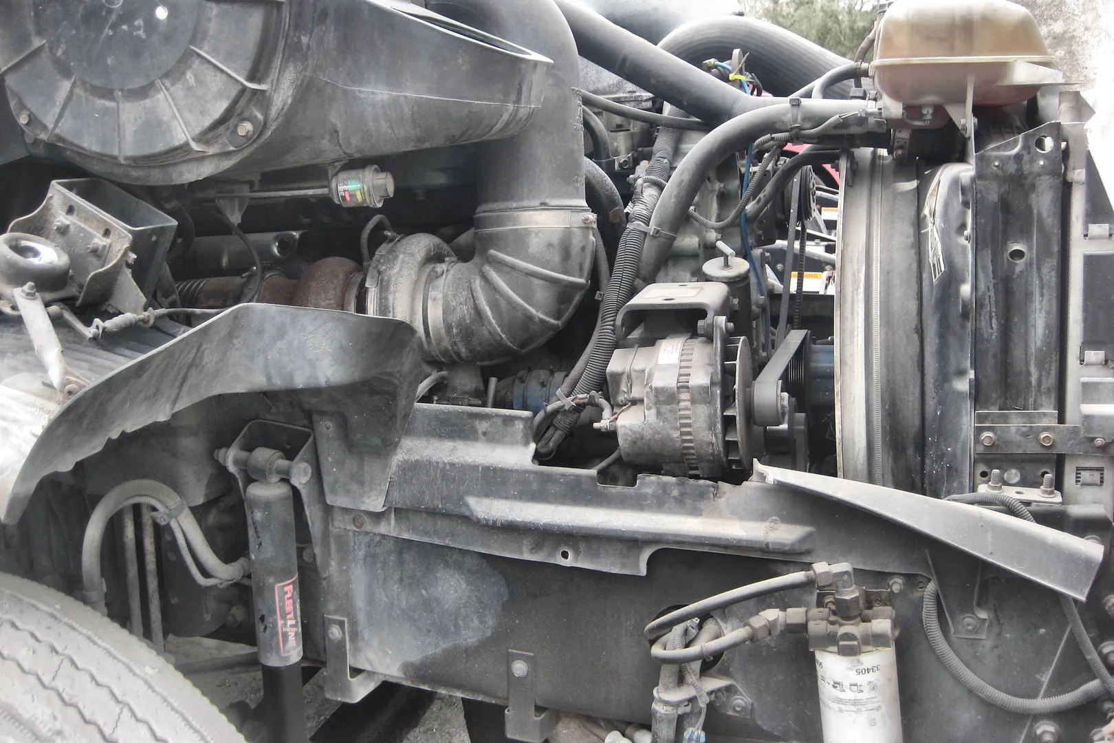 2002 VOLVO VN Series - view 11 of 13