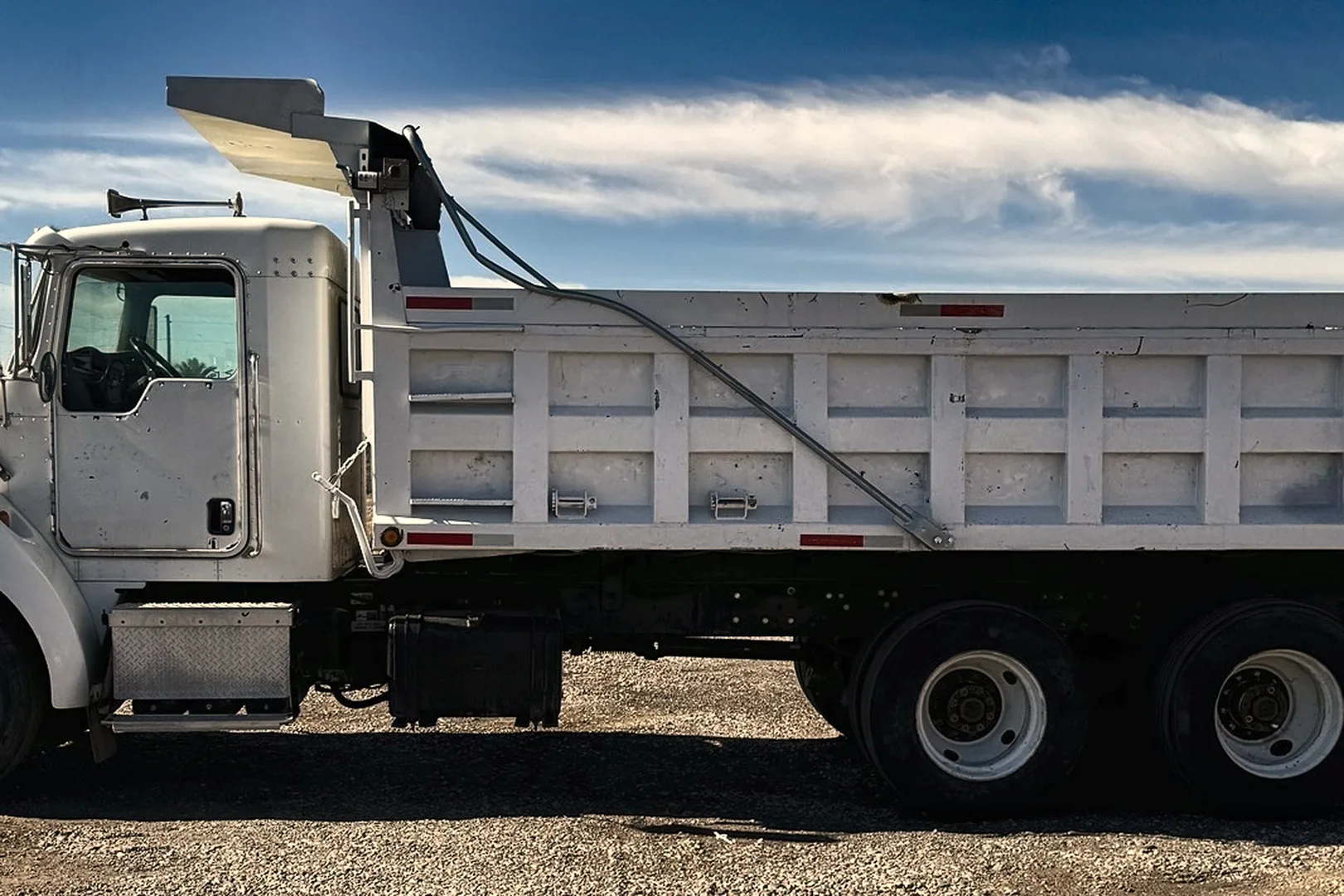 2003 KENWORTH T300 - view 7 of 33