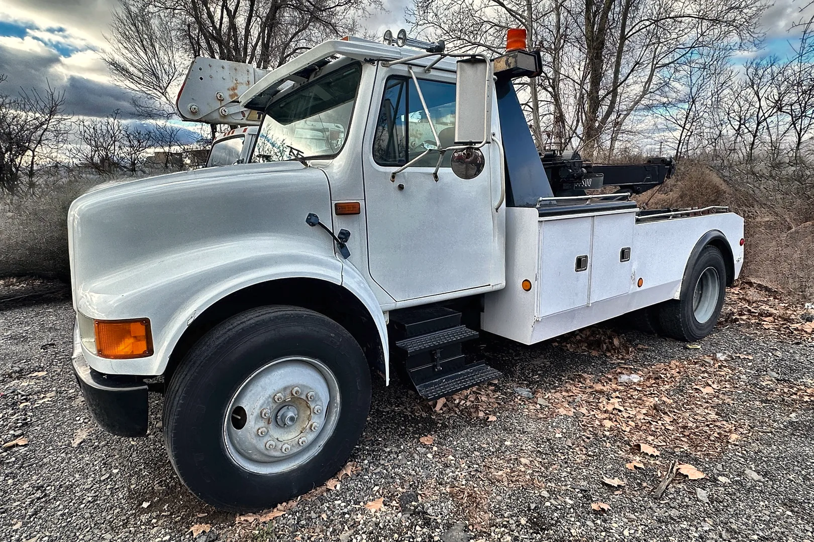 1990 INTERNATIONAL 4700 Wrecker - view 7 of 40