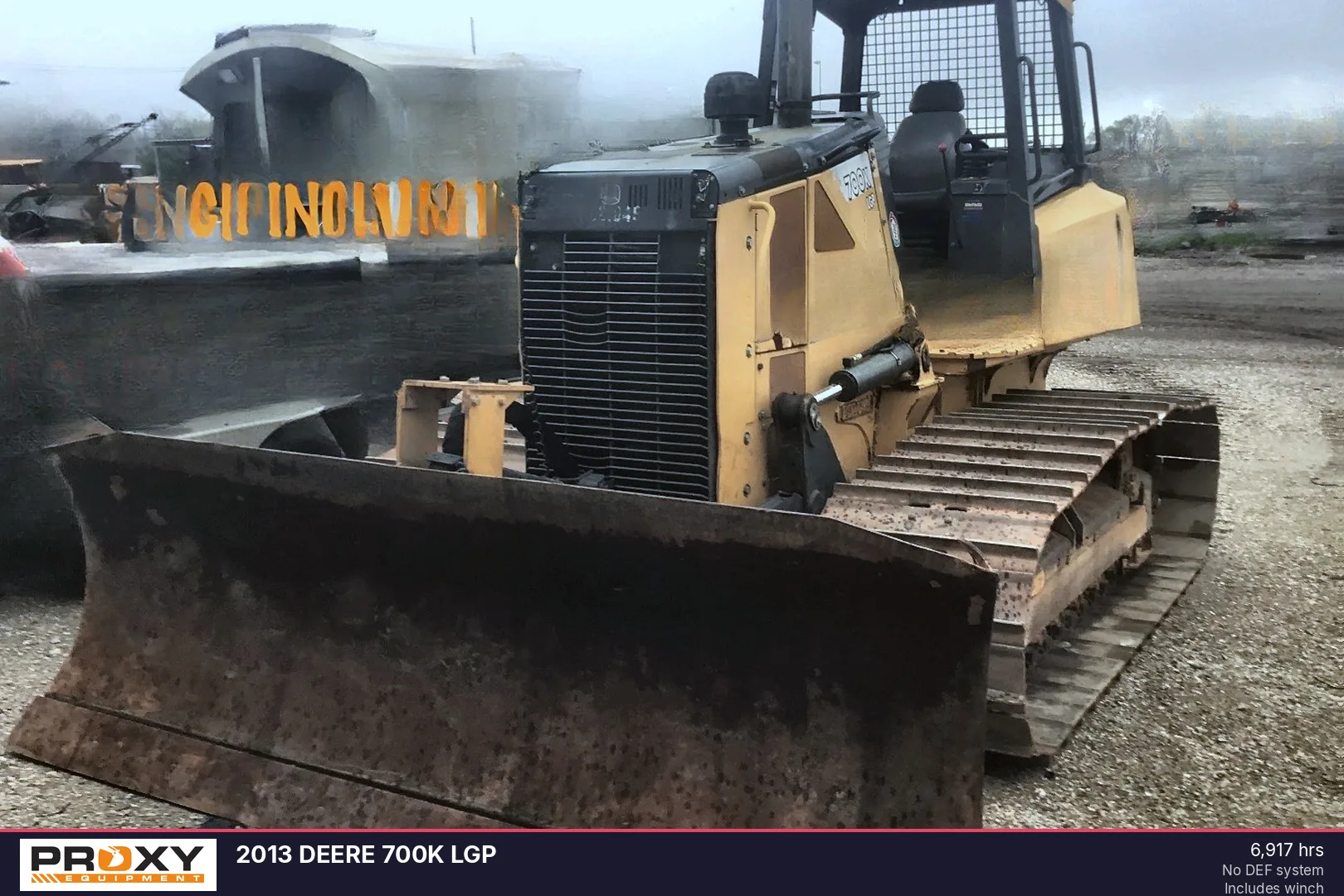 2013 DEERE 700K LGP - view 1 of 16