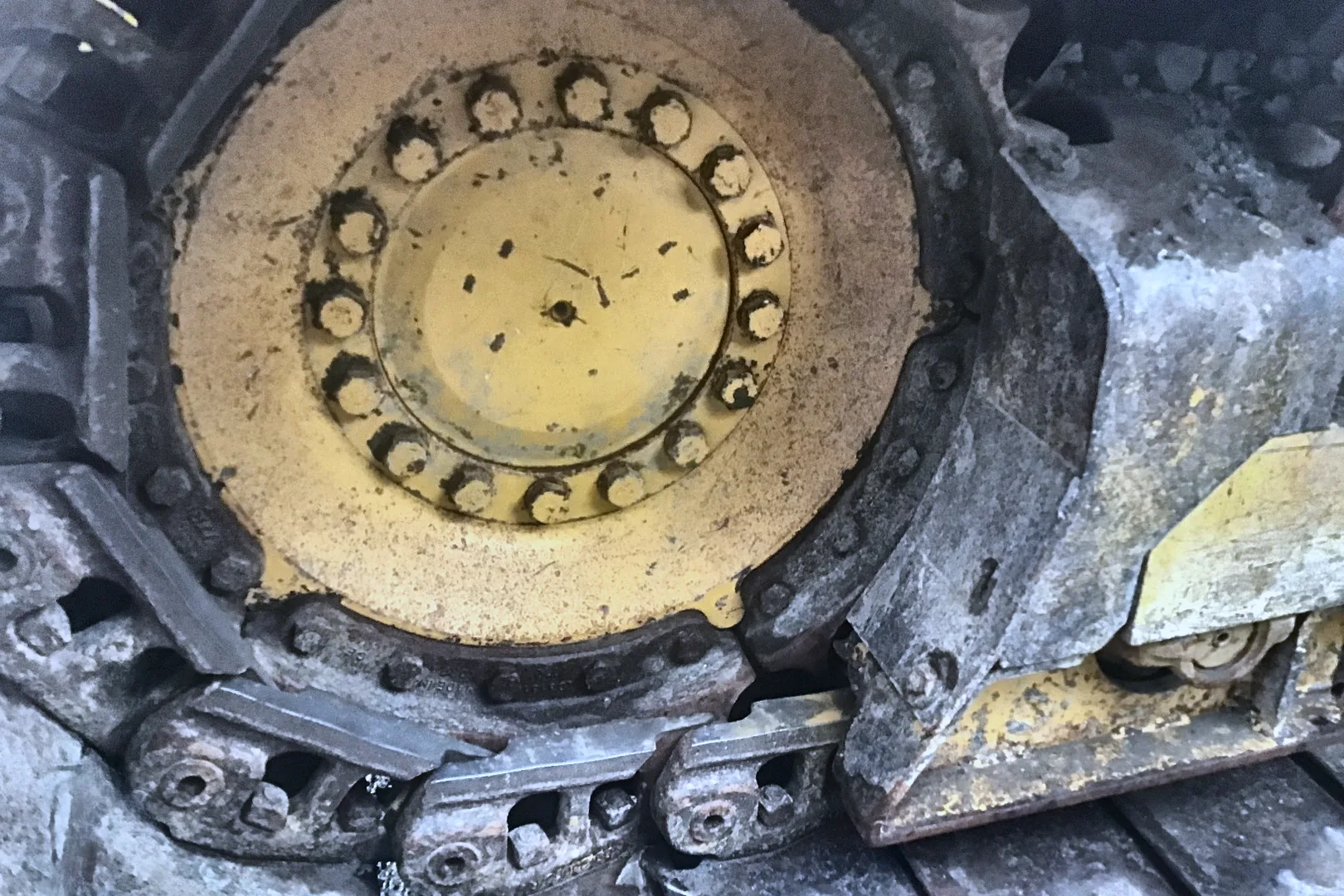 2013 DEERE 700K LGP - view 15 of 16