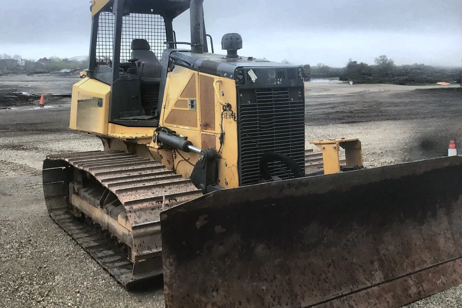 2013 DEERE 700K LGP - view 8 of 16