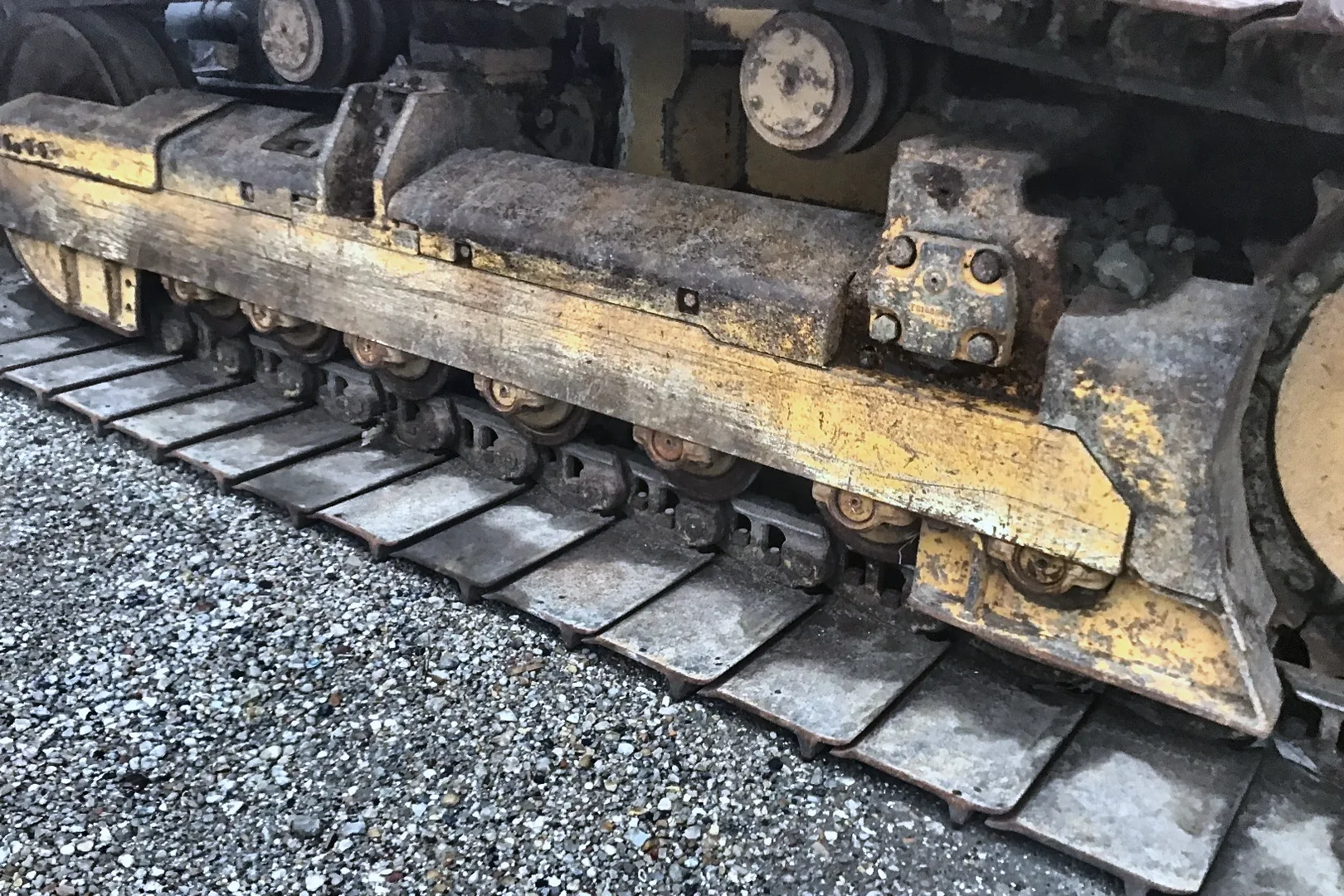 2013 DEERE 700K LGP - view 11 of 16