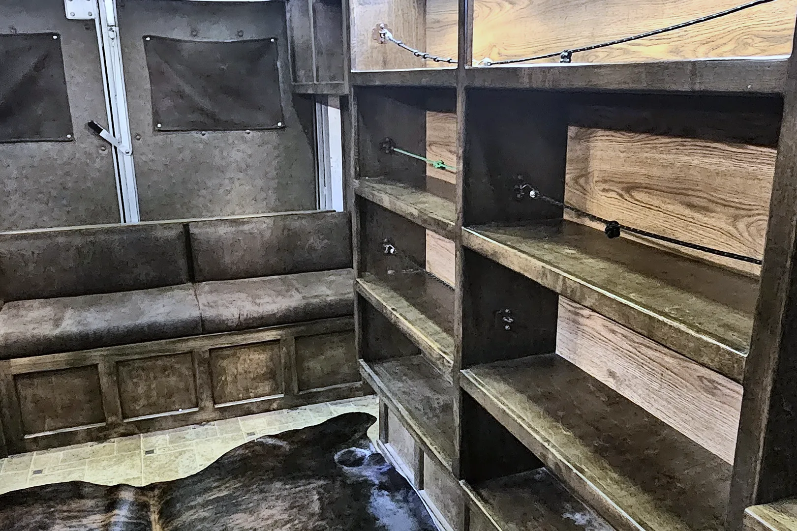 2014 PLATINUM 7712 - view 6 of 12