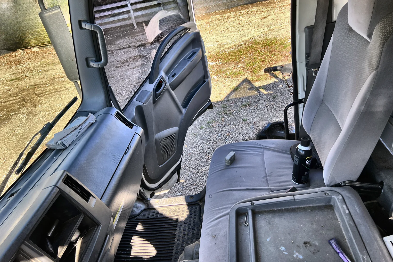 2019 ISUZU NPR HD - view 17 of 30