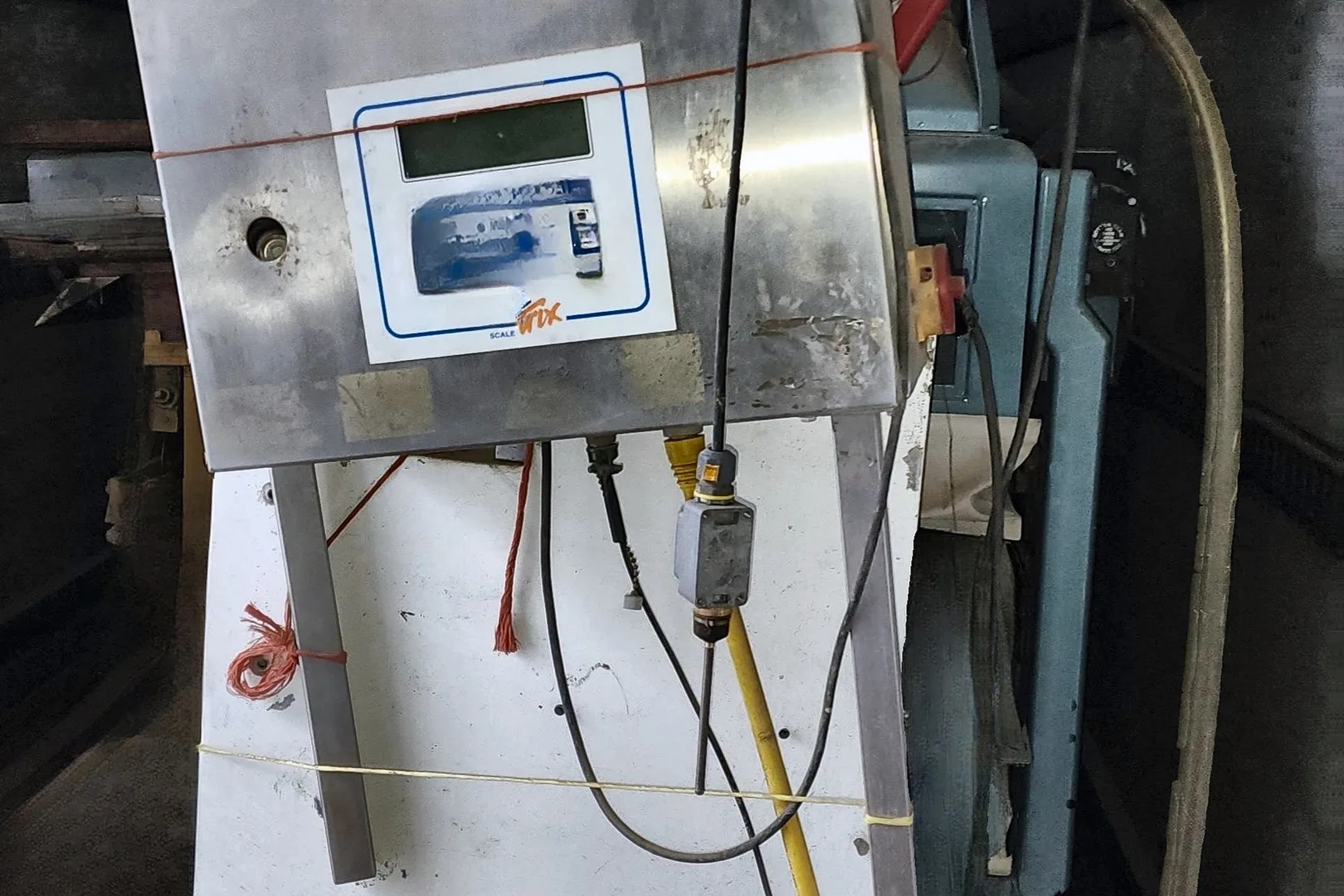 2004 WEIGHPACK PAXIOM AEF-1 Vibratory Scale - view 10 of 15