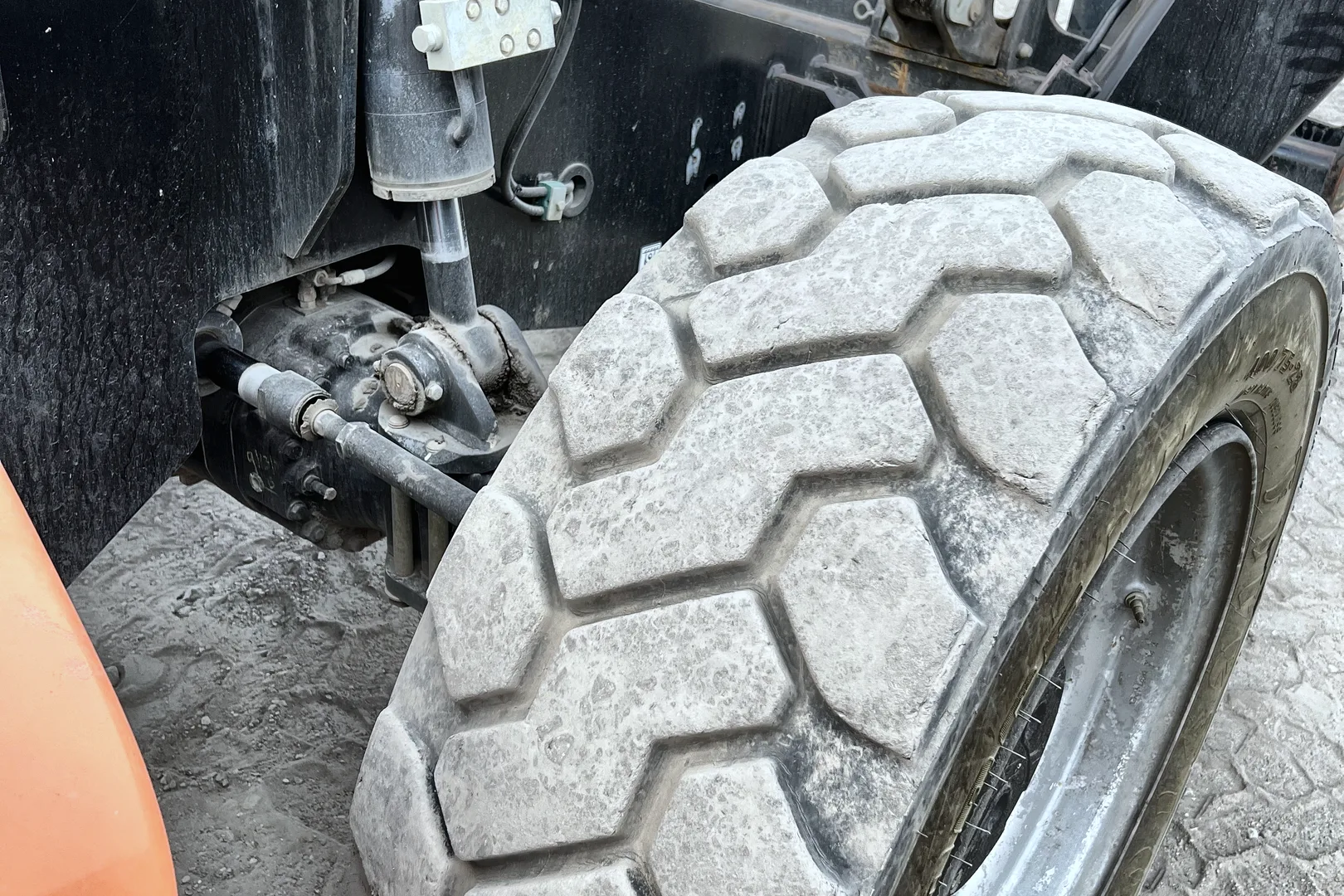 2017 JLG 1255 - view 18 of 33