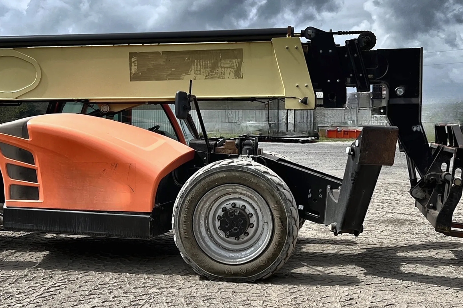 2017 JLG 1255 - view 12 of 33