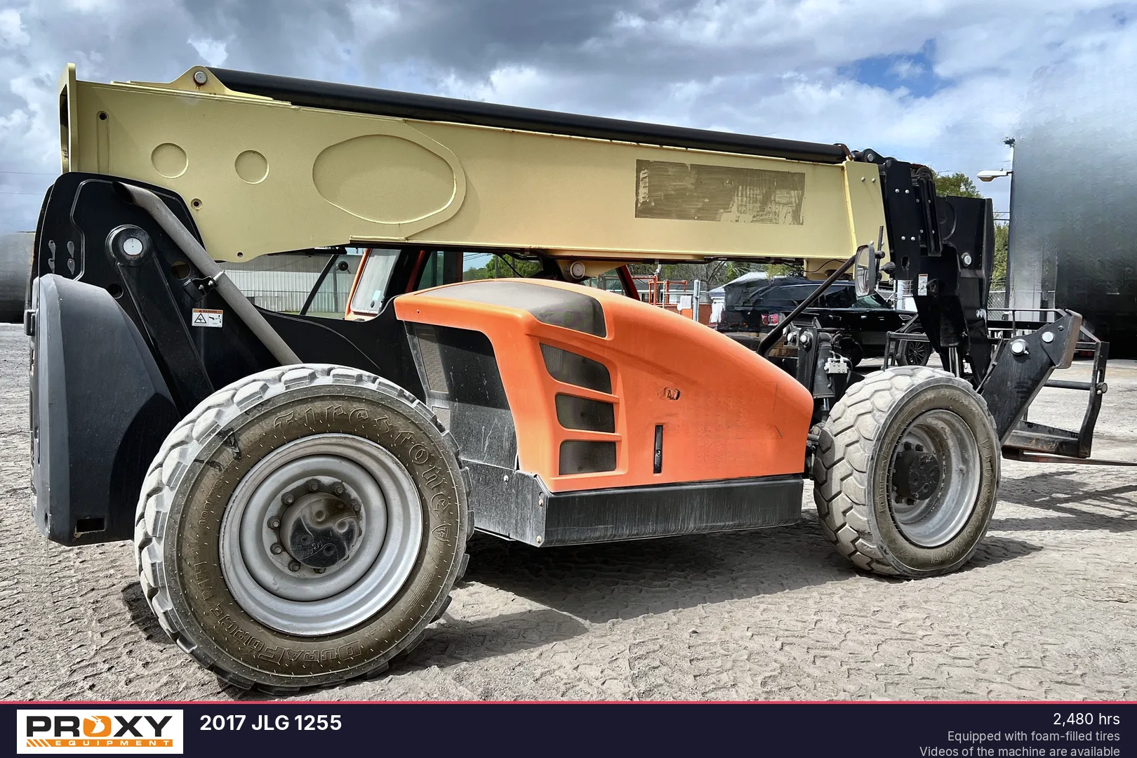 2017 JLG 1255 - view 5 of 33