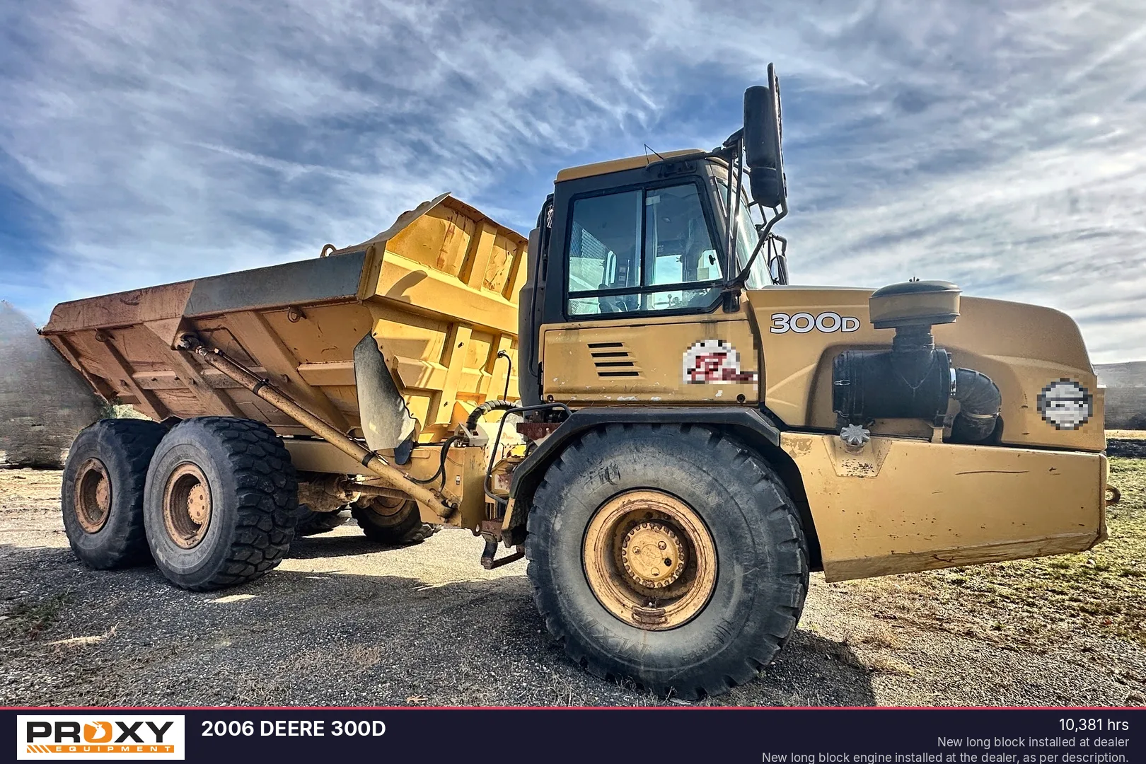 2006 DEERE 300D - view 1 of 47