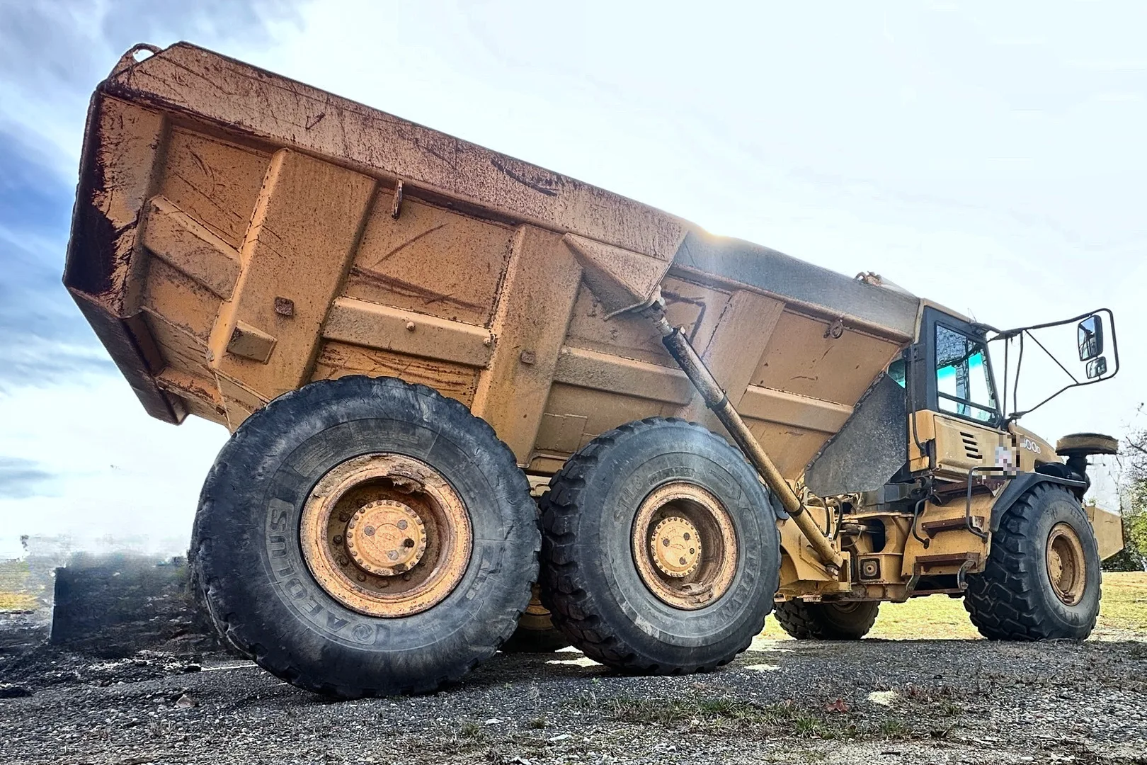 2006 DEERE 300D - view 11 of 47