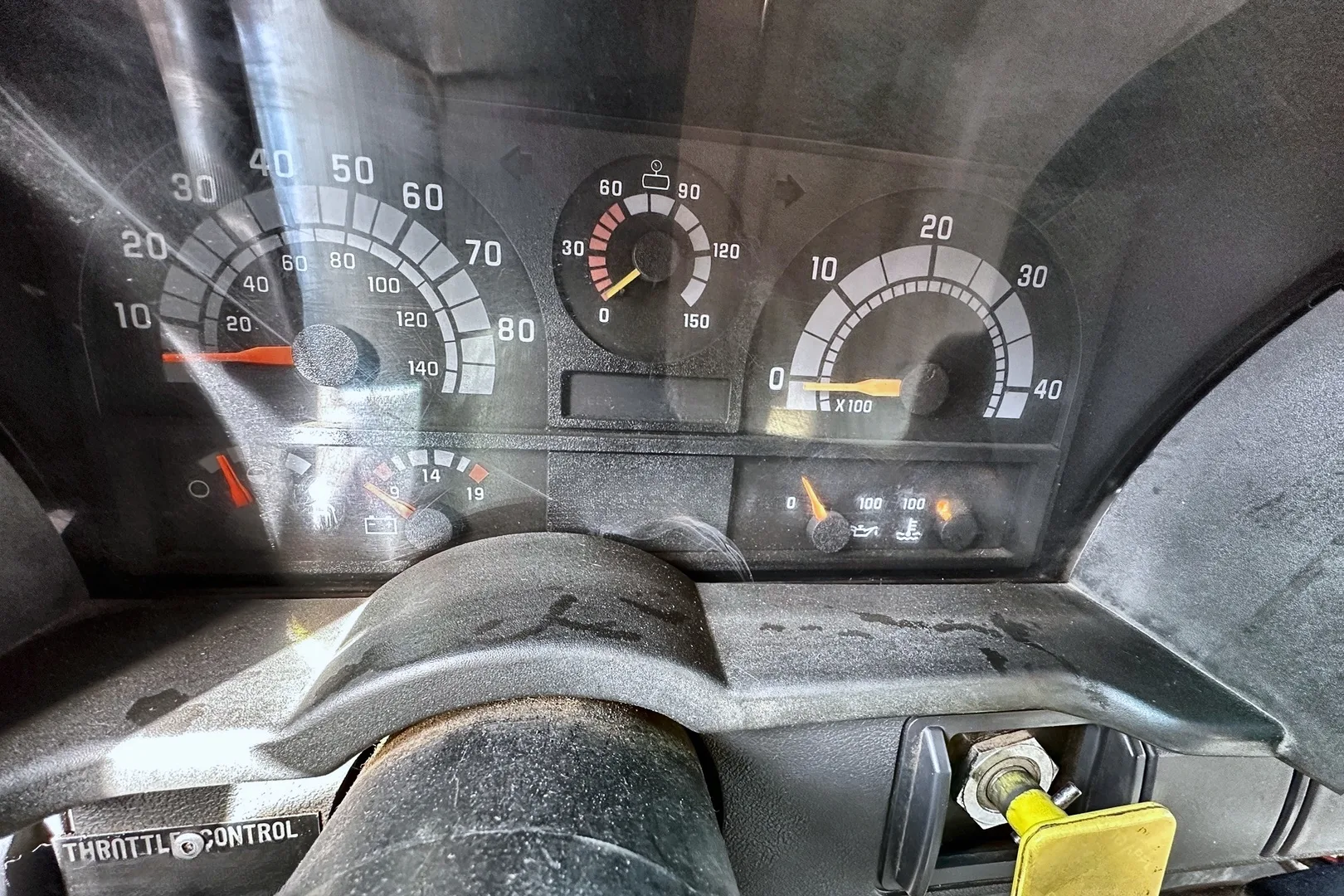 1995 GMC C7500 Fuel Tanker - view 15 of 44