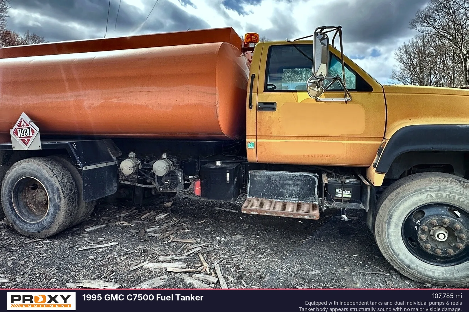 1995 GMC C7500 Fuel Tanker - view 1 of 44
