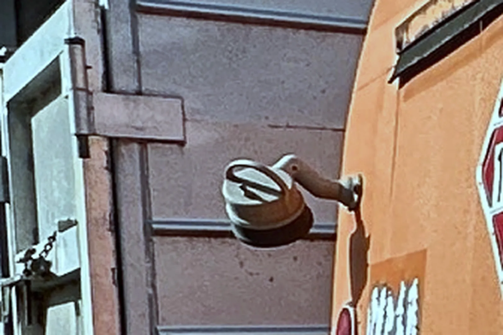 1995 GMC C7500 Fuel Tanker - view 8 of 44