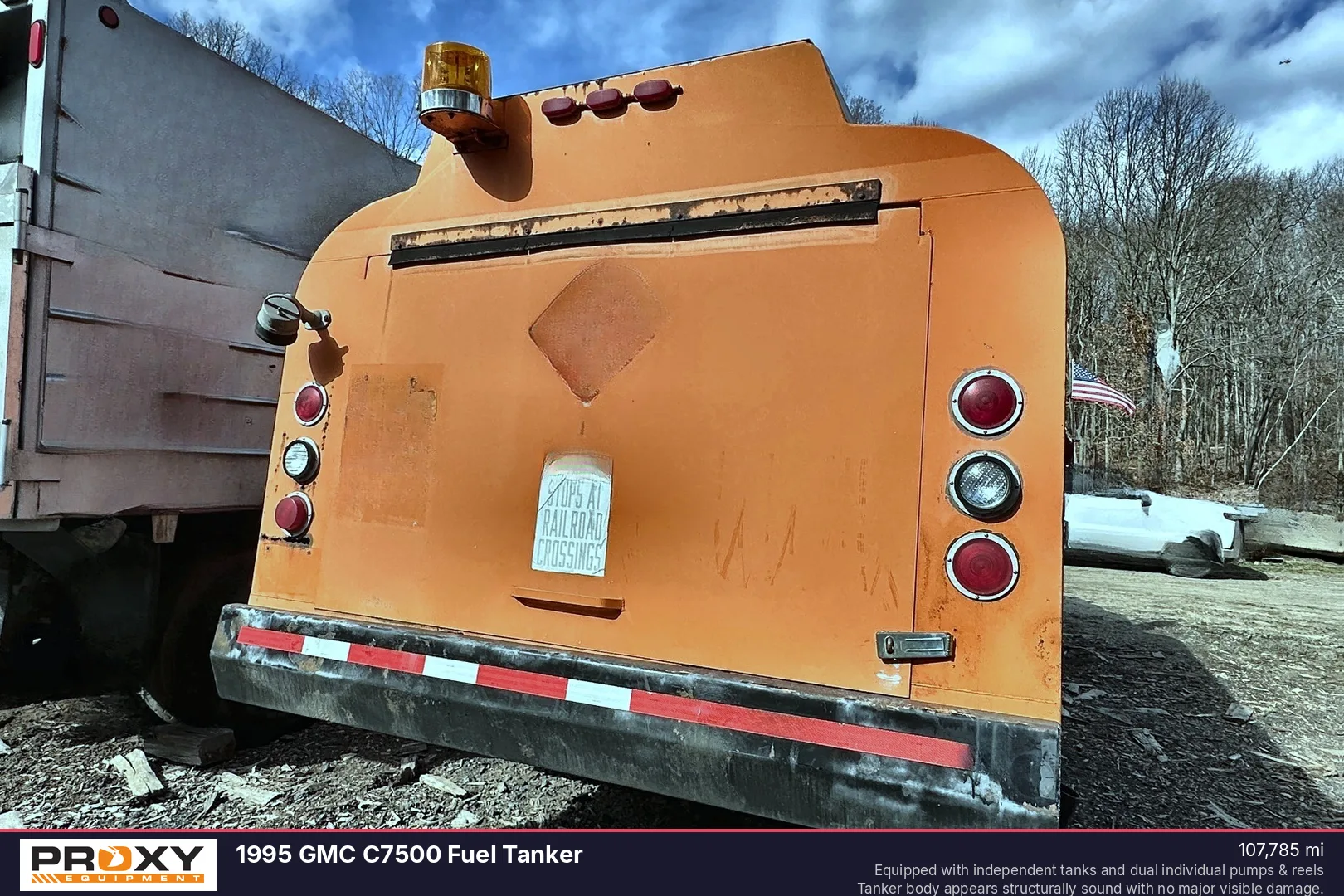 1995 GMC C7500 Fuel Tanker - view 5 of 44