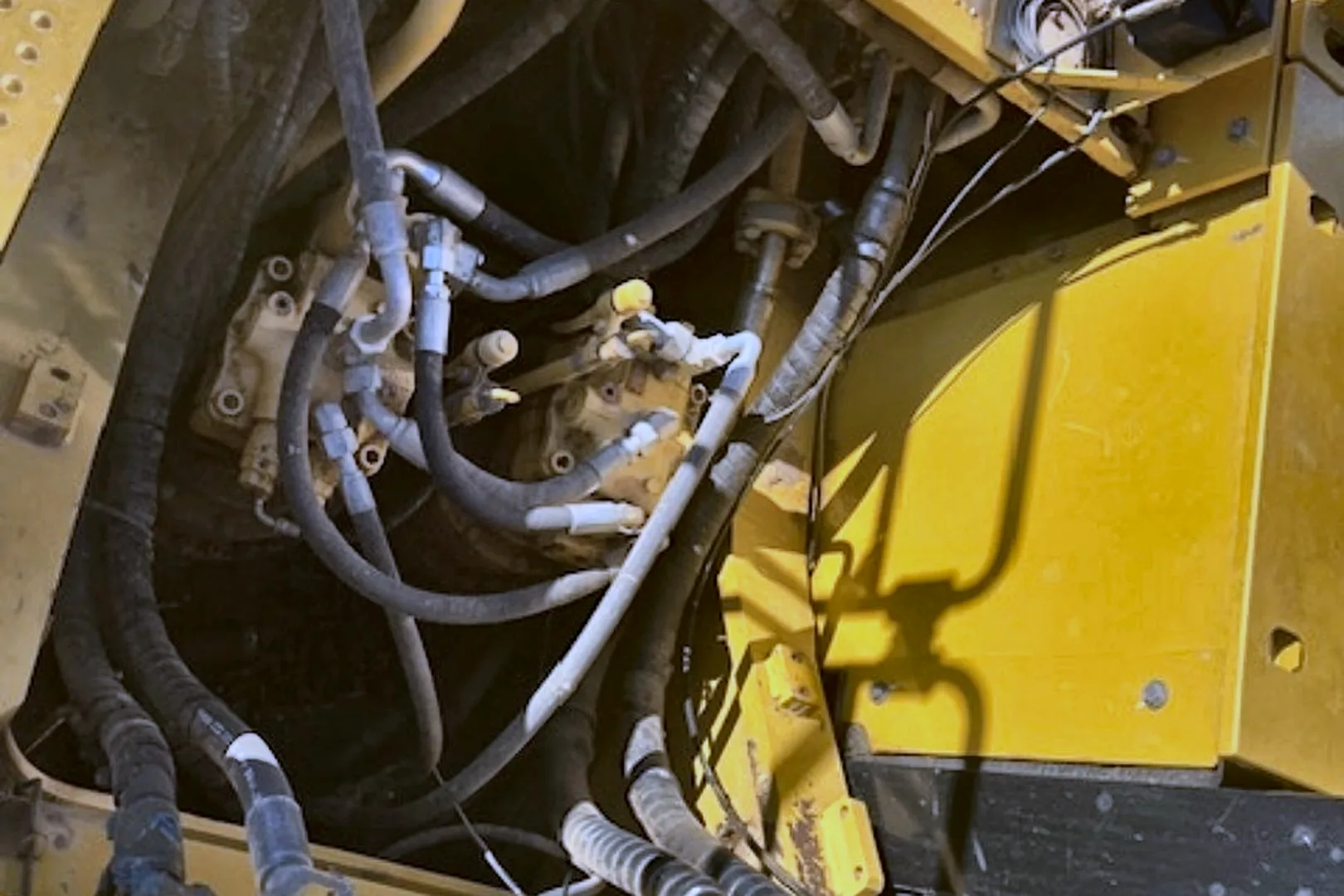 2017 CATERPILLAR 349FL - view 19 of 46