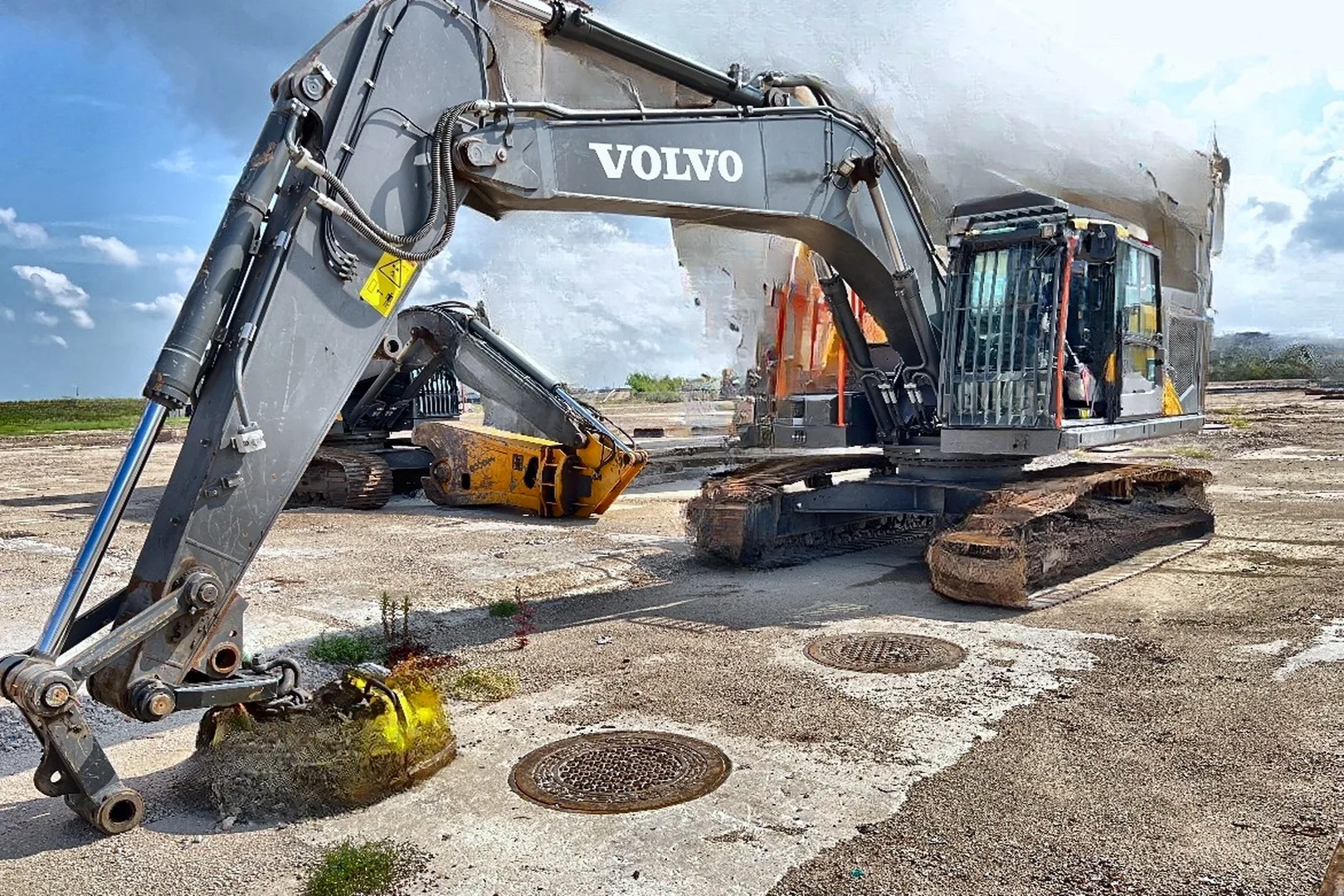 2021 VOLVO EC250EL - view 6 of 10