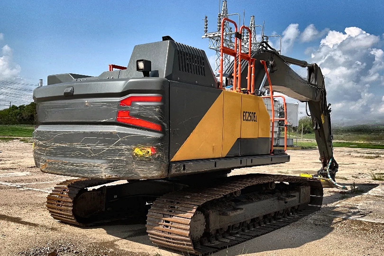 2021 VOLVO EC250EL - view 9 of 10