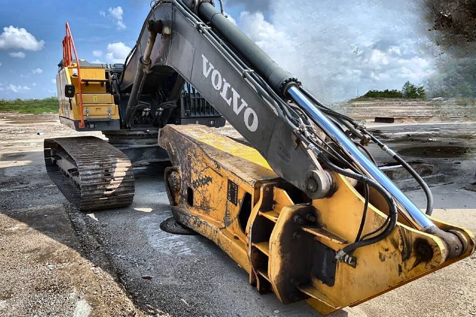 2019 VOLVO EC300EL - view 5 of 8