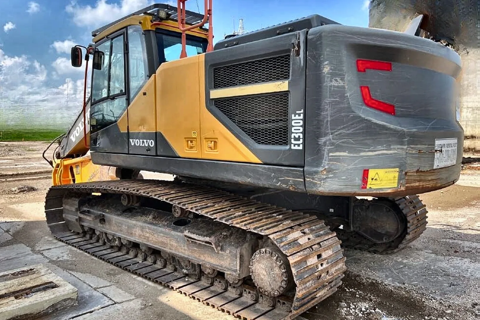 2019 VOLVO EC300EL - view 7 of 8