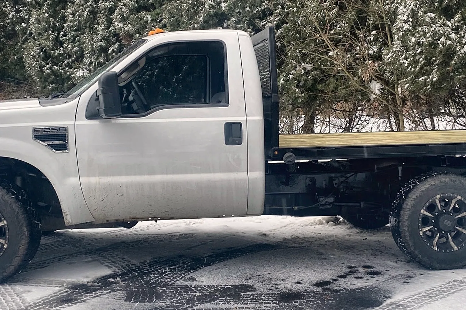 2024 CUSTOM Truck Flat Beds - view 9 of 11