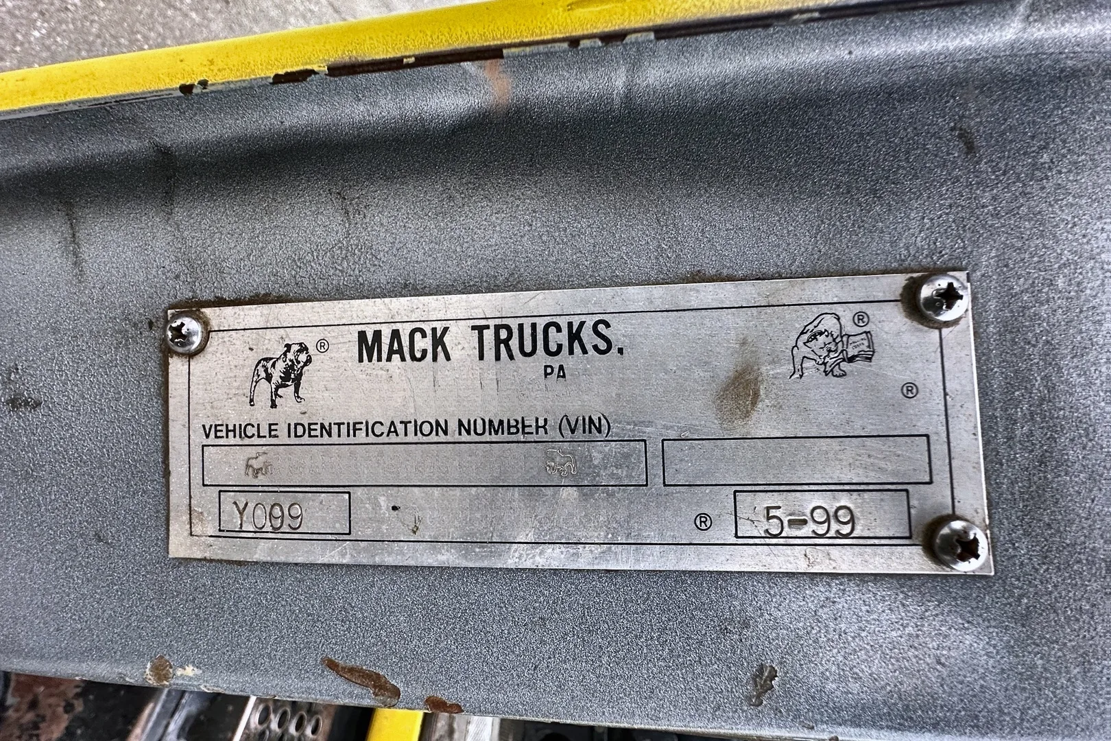 2000 MACK RD688S - view 19 of 42