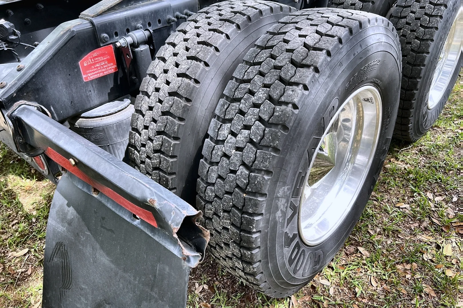 2019 VOLVO VNL860 - view 19 of 51