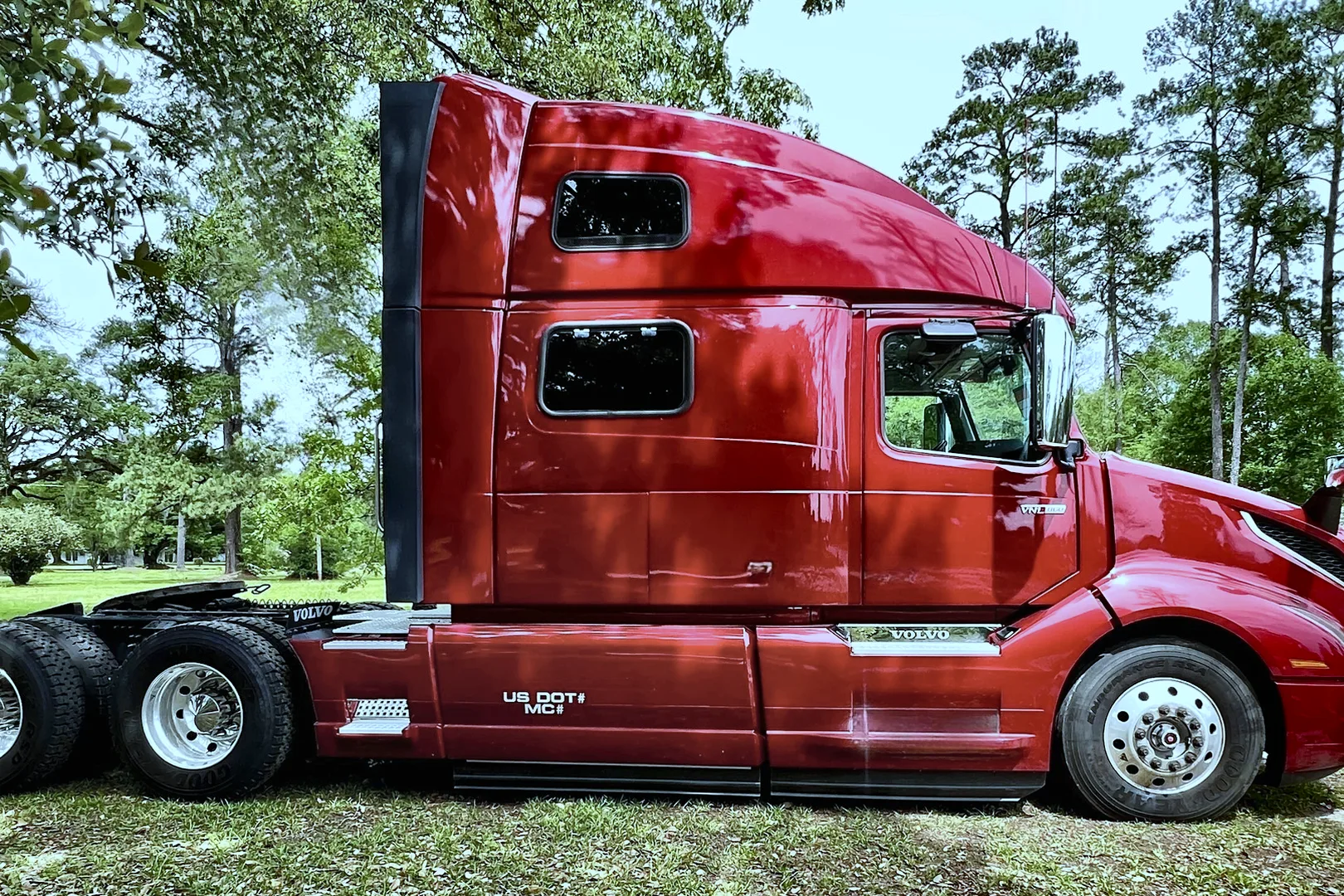 2019 VOLVO VNL860 - view 10 of 51