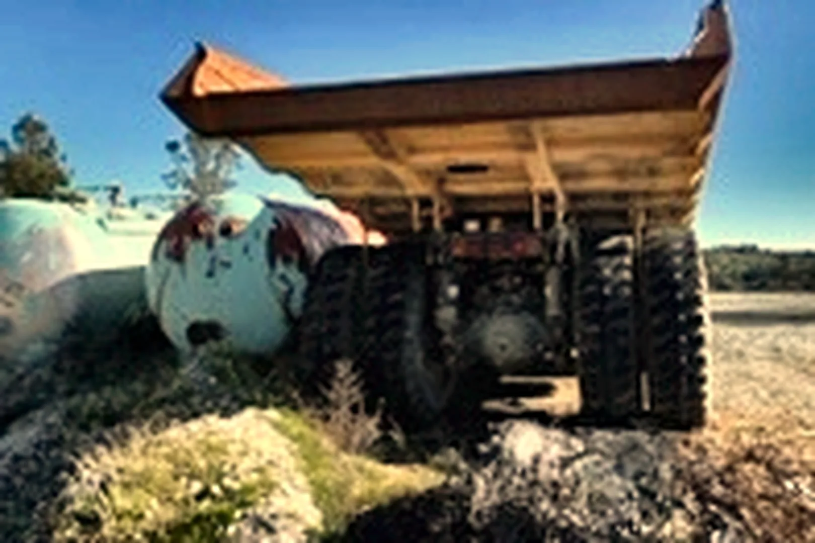 2007 KOMATSU HD 325-7 - view 8 of 22