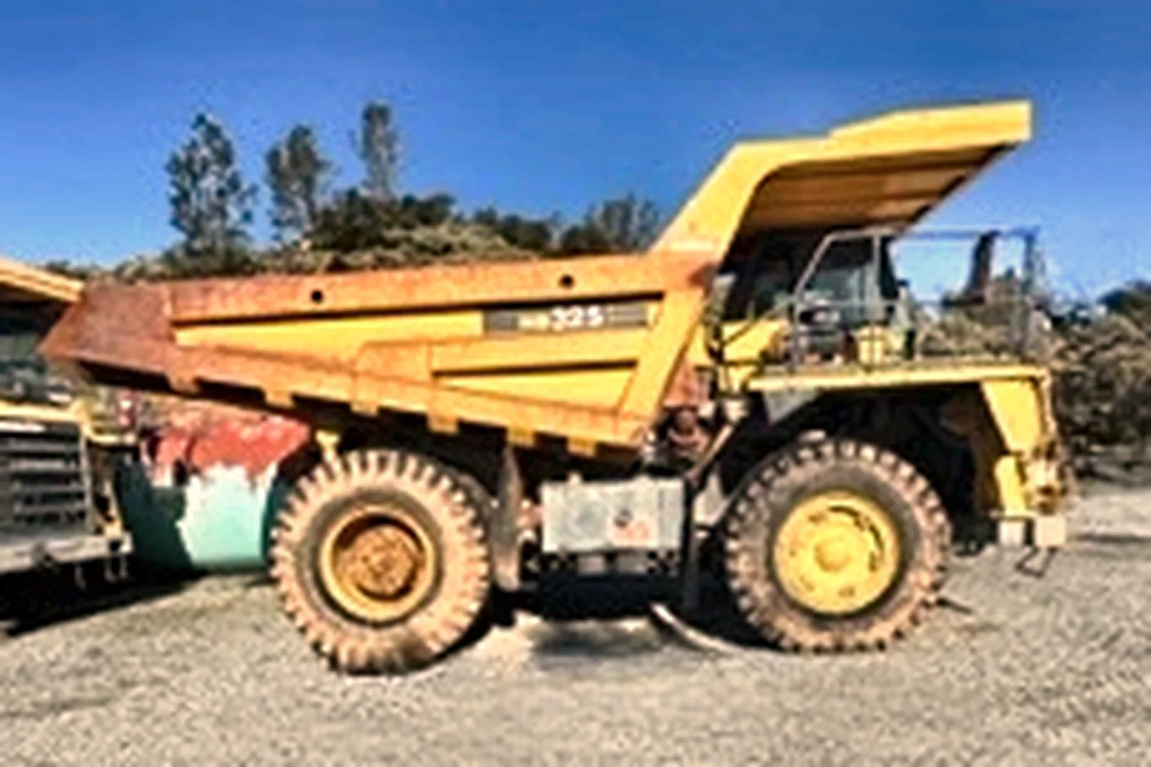2007 KOMATSU HD 325-7 - view 13 of 23