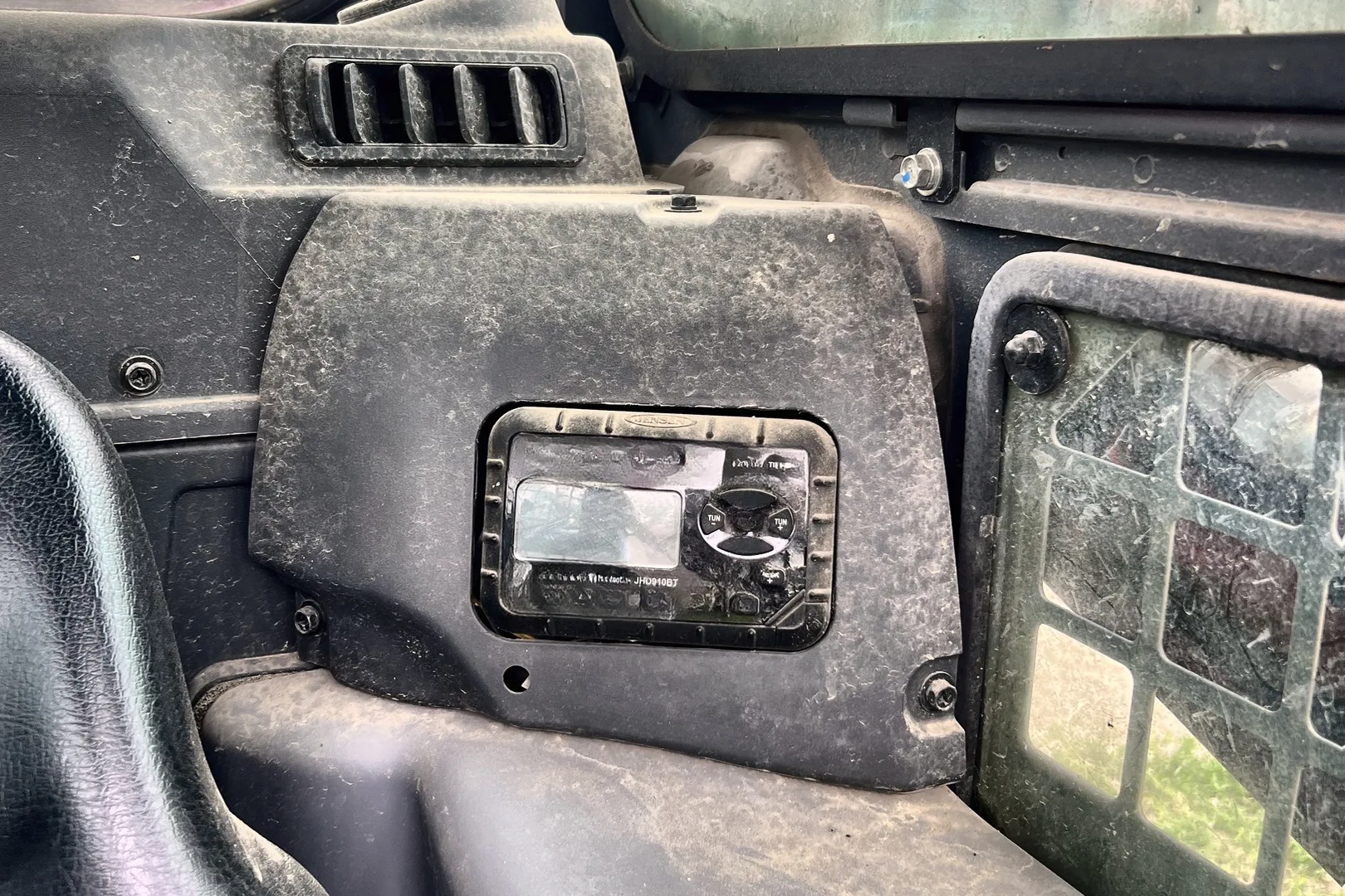 2020 KUBOTA SVL65-2 - view 15 of 30