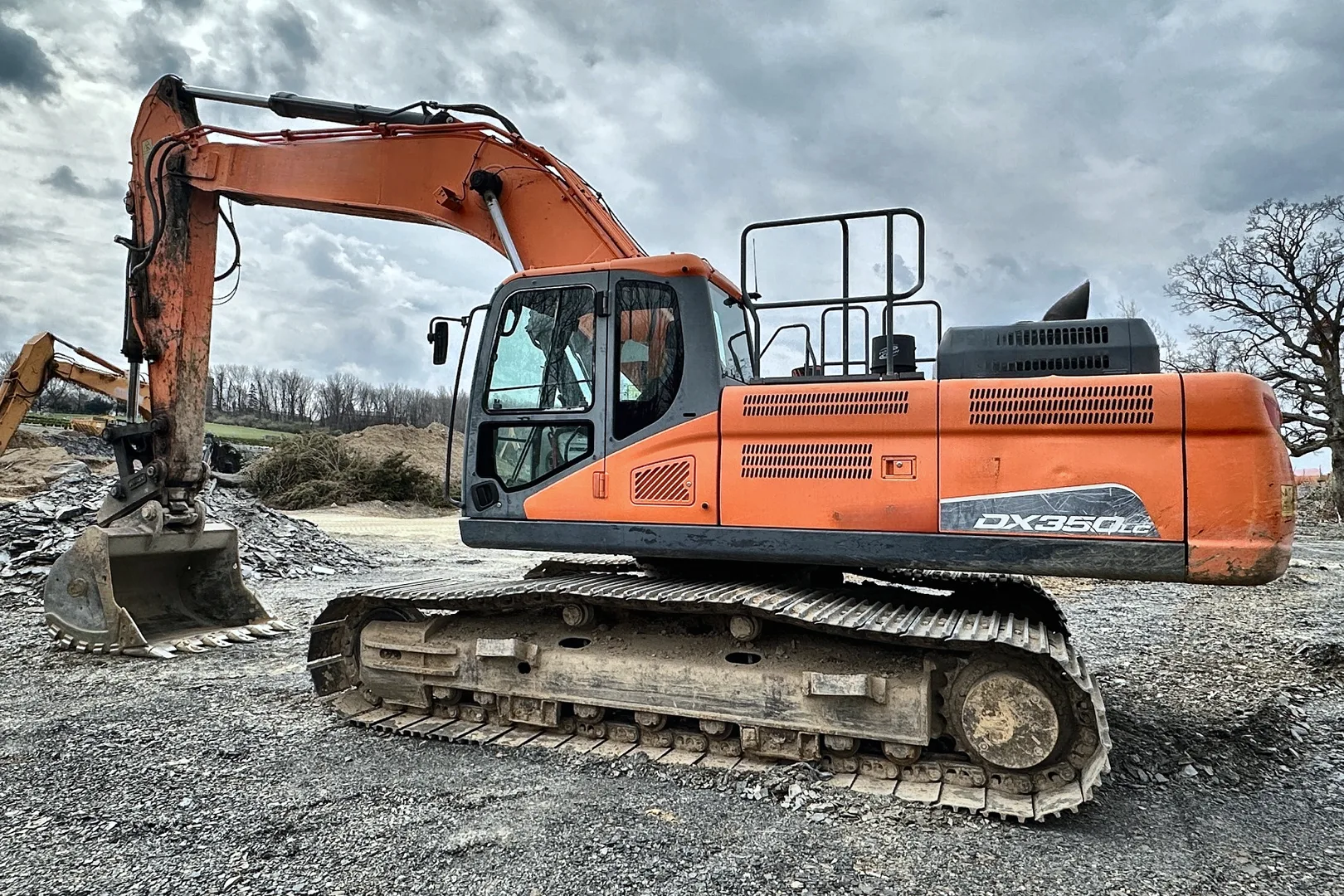 2015 DOOSAN DX350LC-5 - view 7 of 55