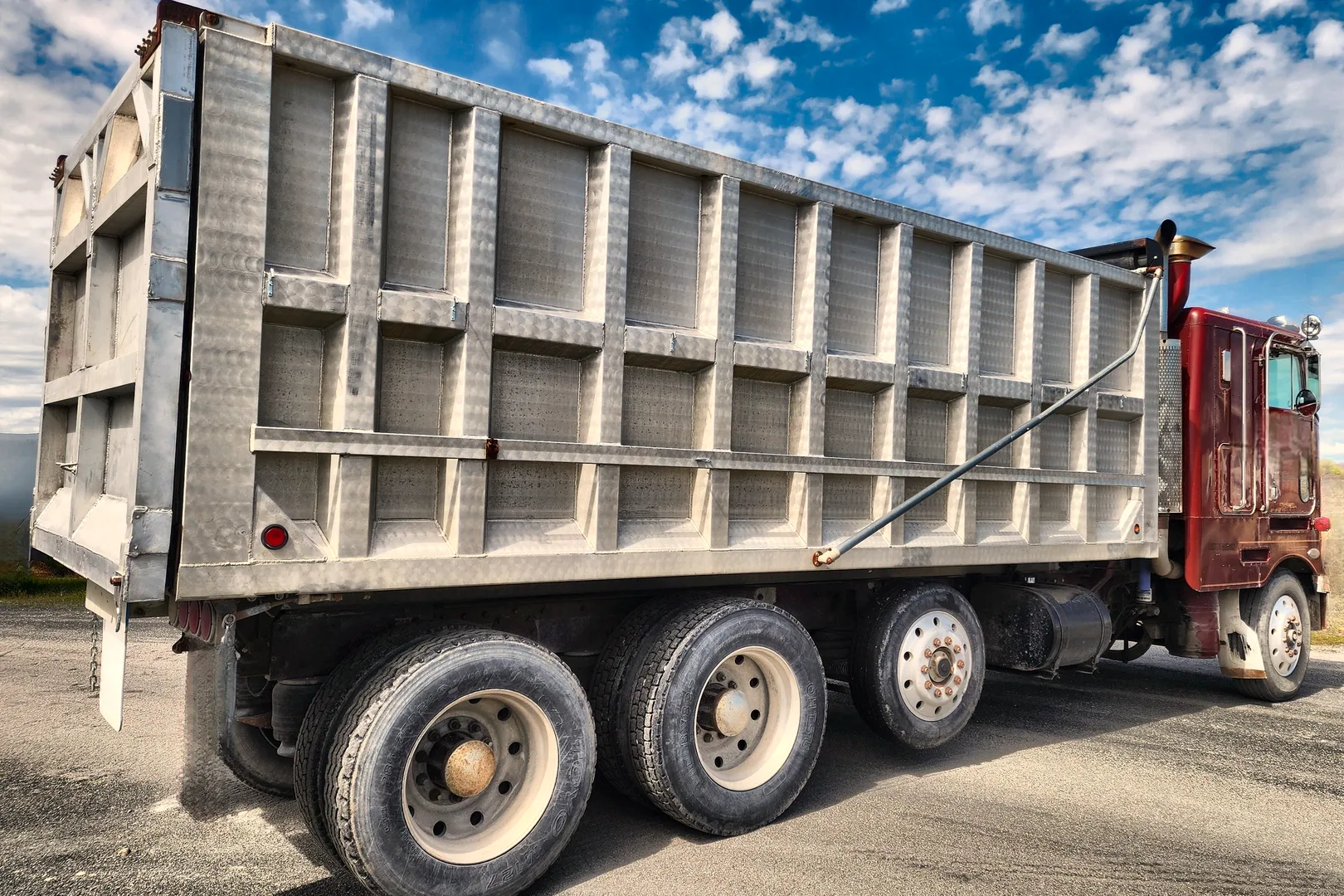 1985 PETERBILT 362 - view 10 of 51