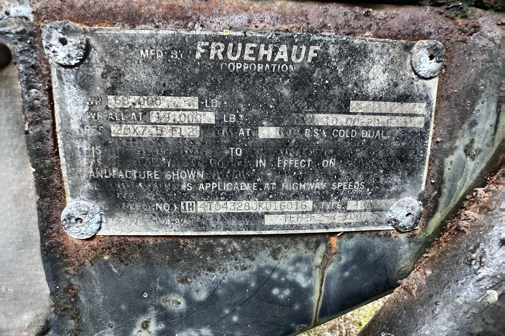 1988 FRUEHAUF 7,000 Tanker - view 9 of 18