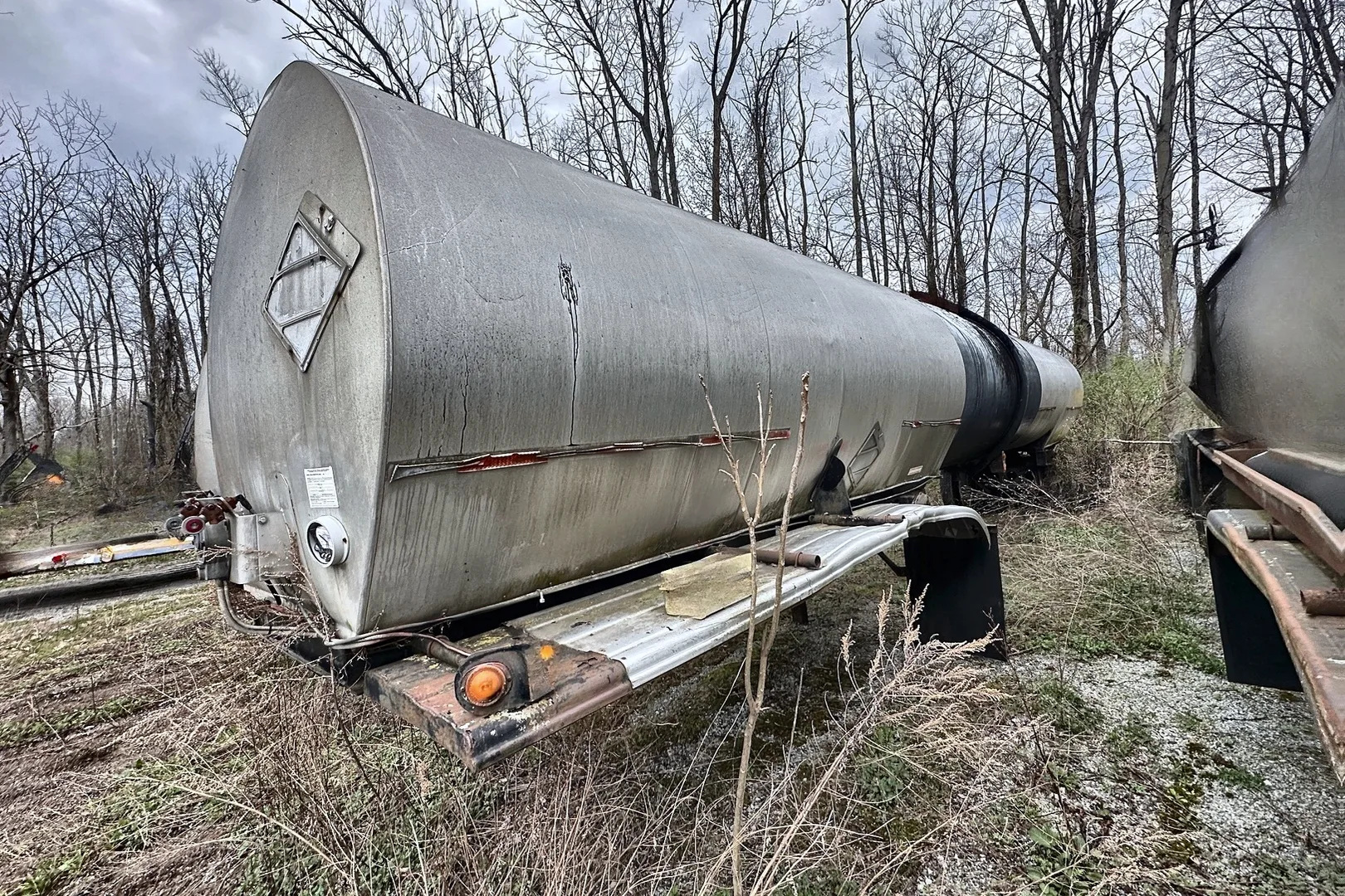 1988 FRUEHAUF 7,000 Tanker - view 12 of 18