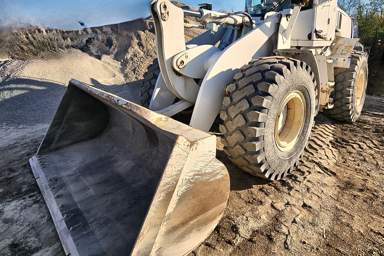 2006 NEW HOLLAND LW130B - view 16 of 34