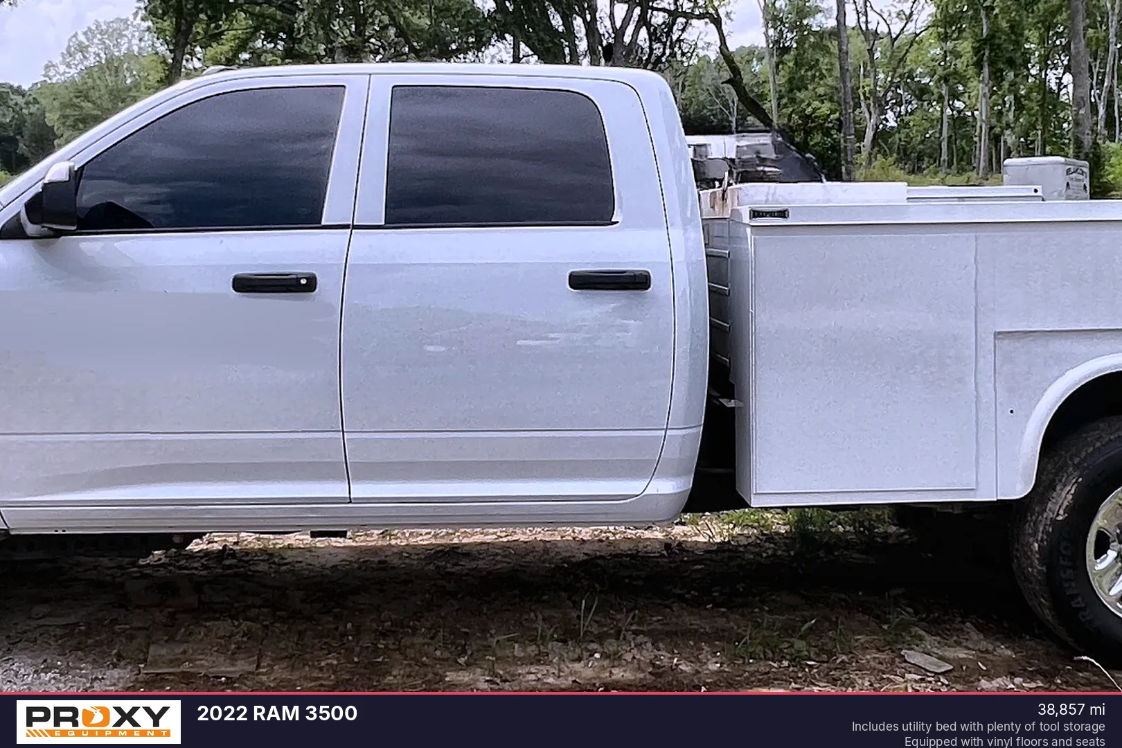 2022 RAM 3500 - view 4 of 20