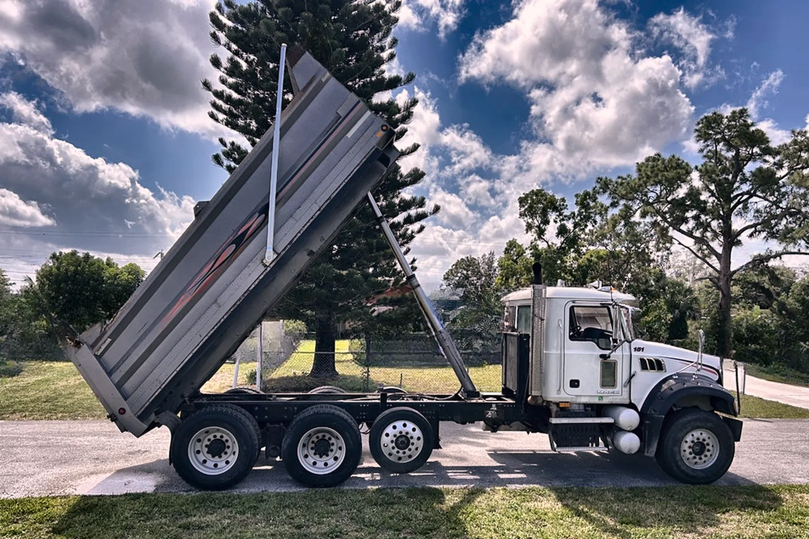 2008 MACK GU Granite - view 17 of 25