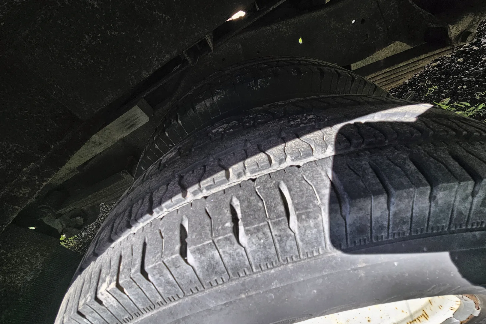 2001 FORD E350 - view 19 of 19