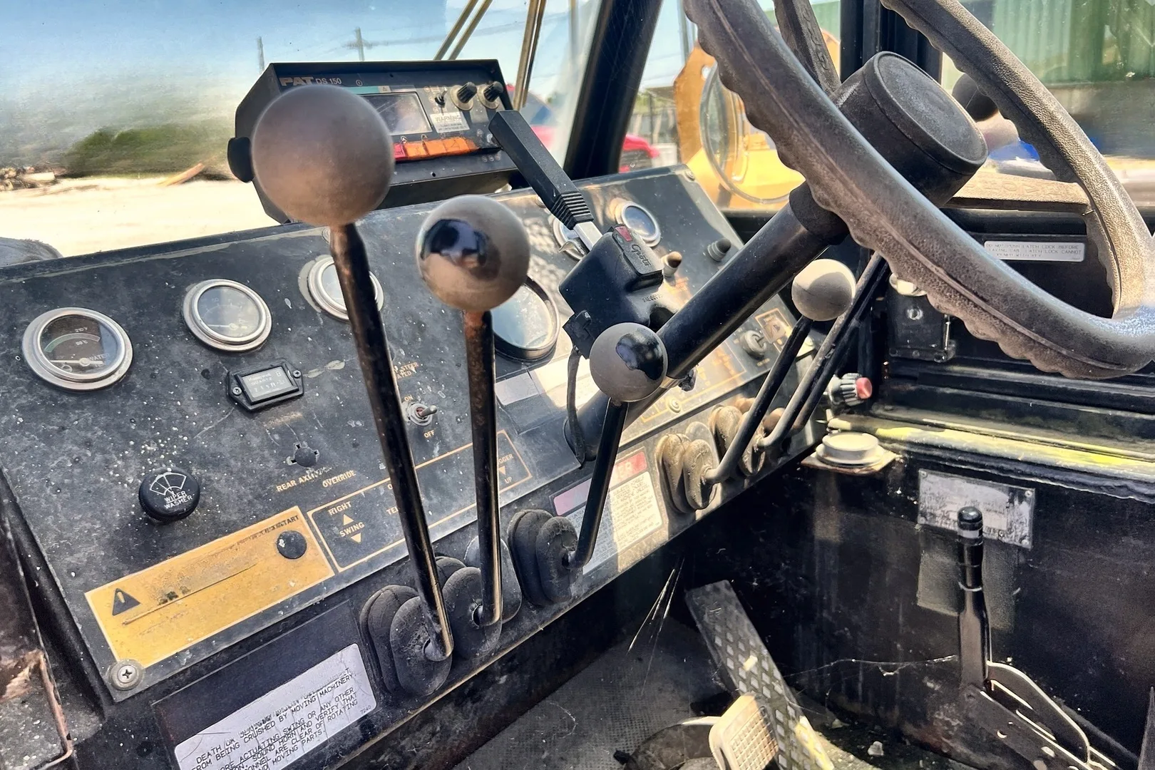 1998 GROVE RT58D - view 18 of 35