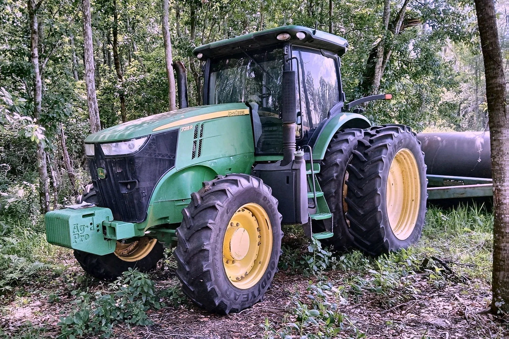 2013 JOHN DEERE 7215R - view 8 of 16