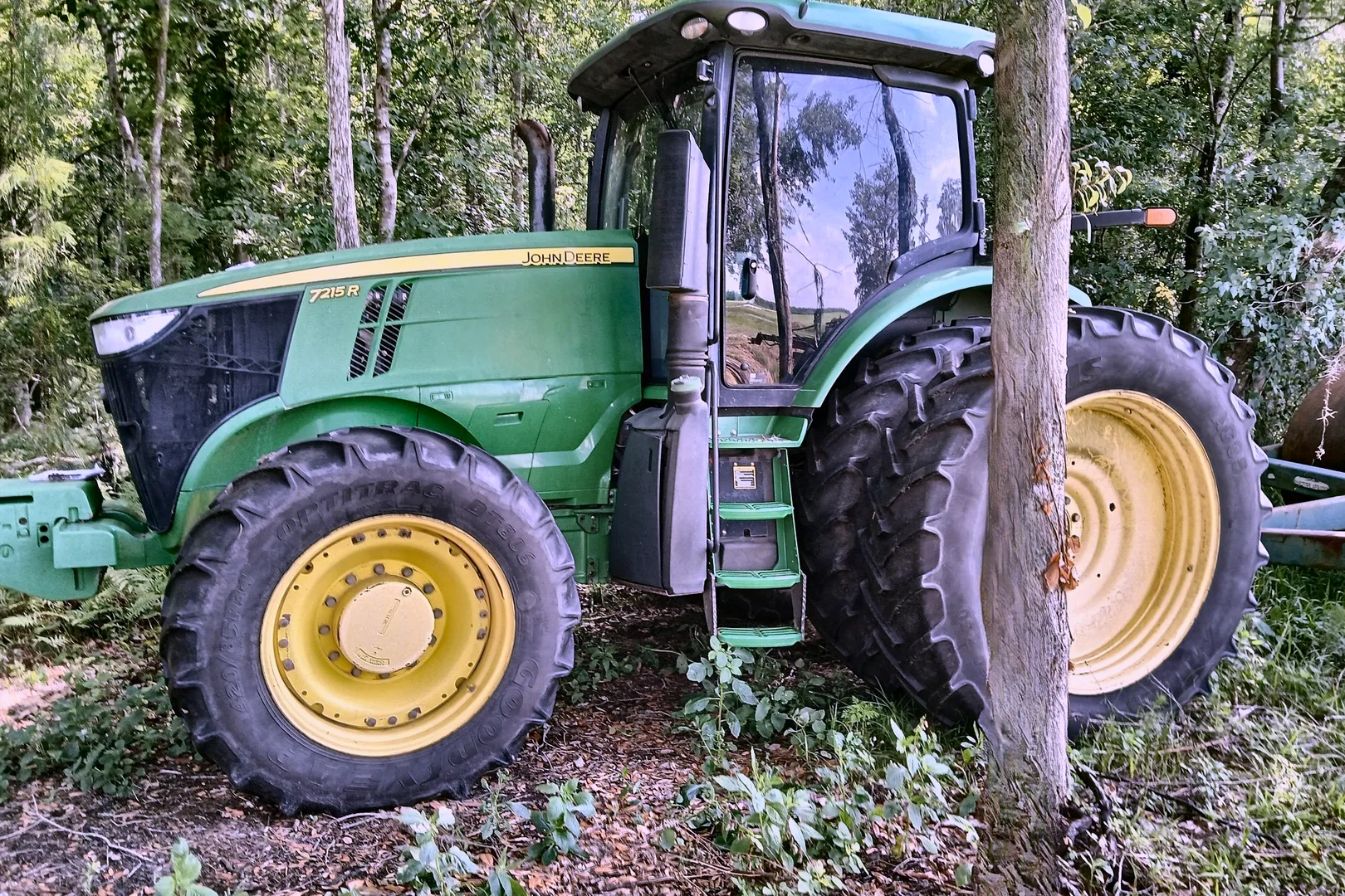2013 JOHN DEERE 7215R - view 12 of 16