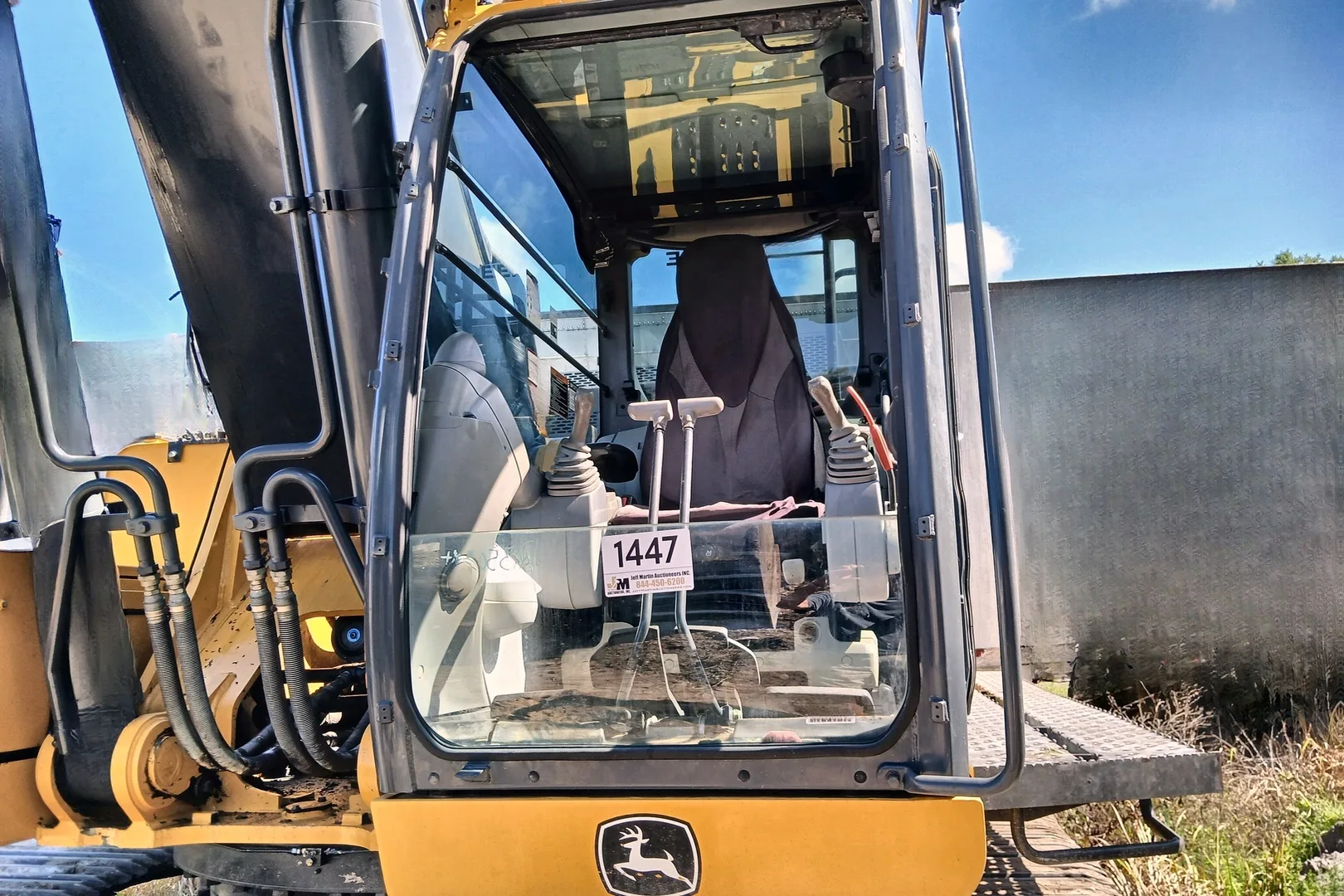 2017 DEERE 470G LG - view 13 of 21