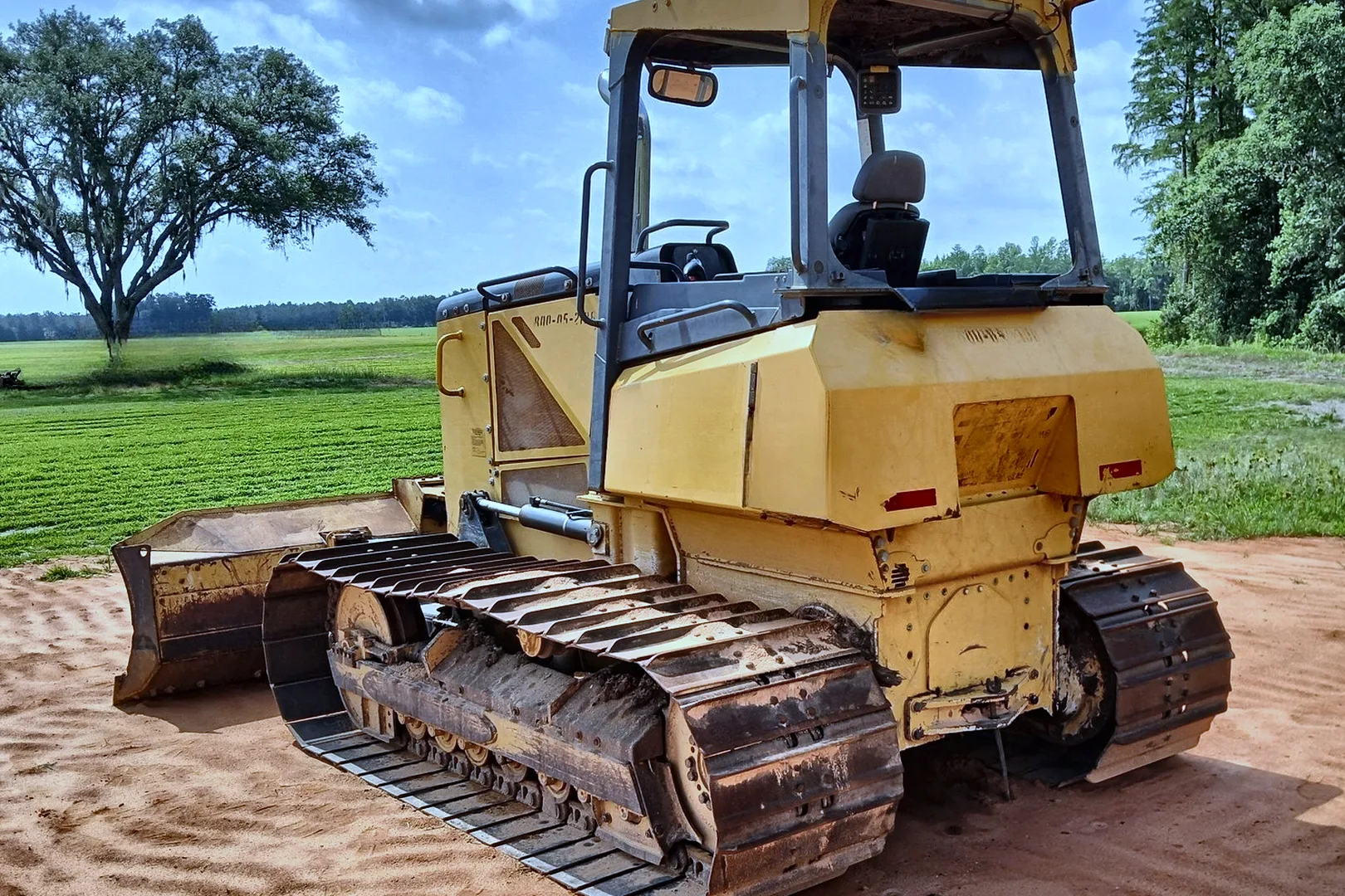 2015 DEERE 650K - view 8 of 24
